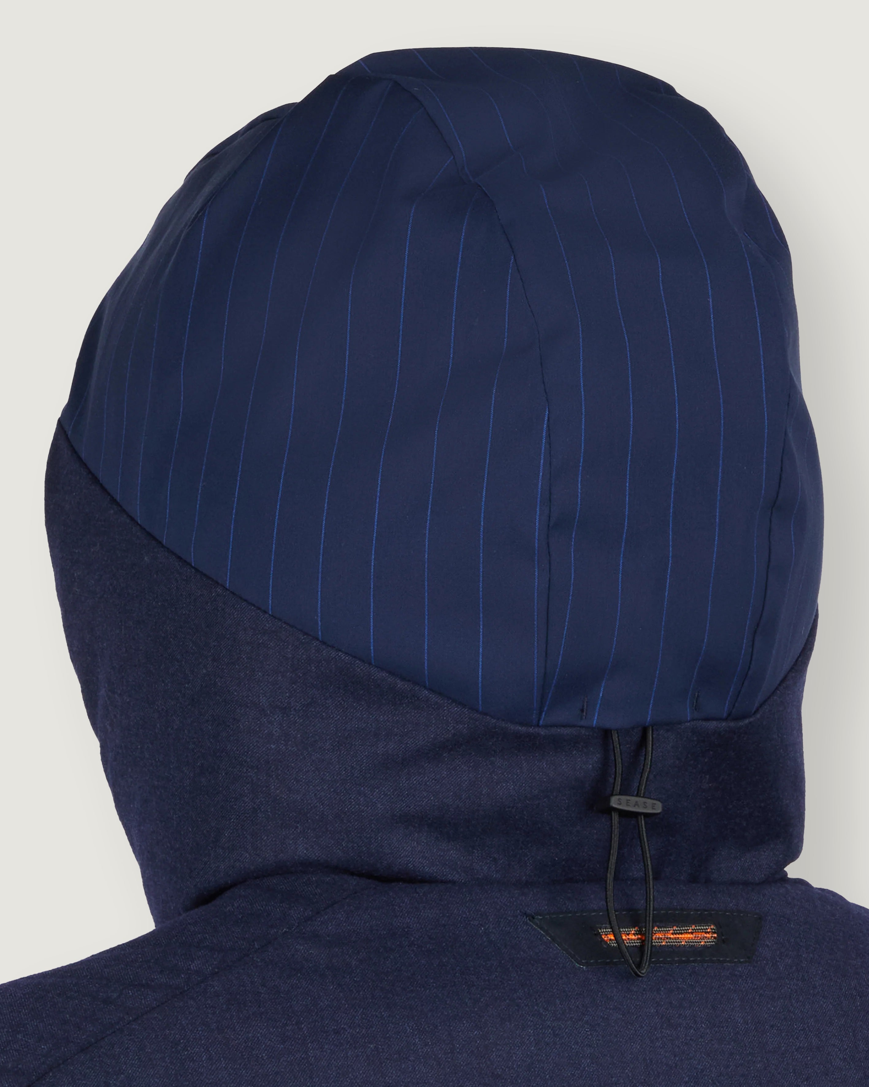 0/2/3/b/023b87d09a899cb21a4d8f2aaa7252aadd8cd31d_Parka_blauw_detail2.jpg