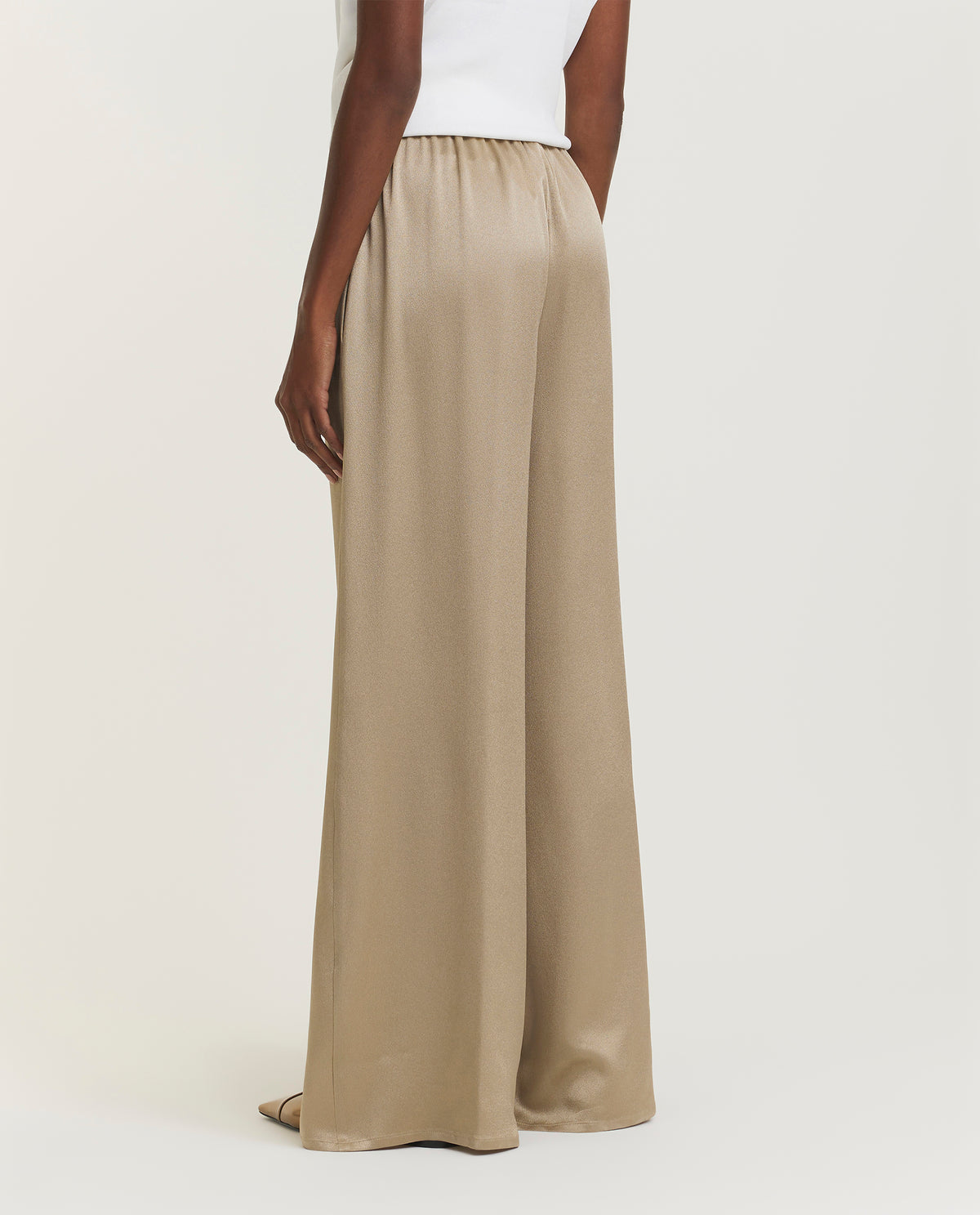 Wide leg trousers