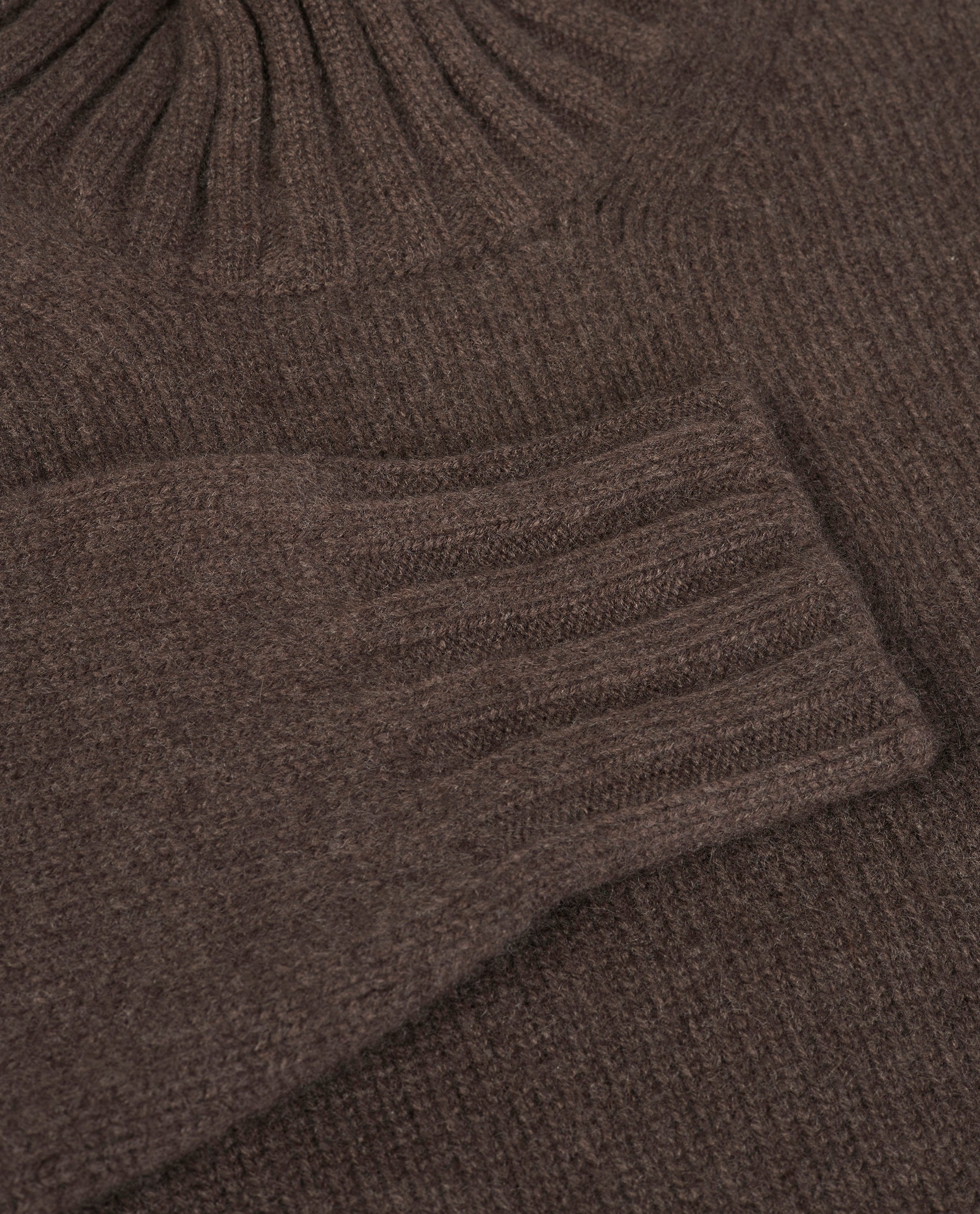 Grove Cashmere Trui - Bruin