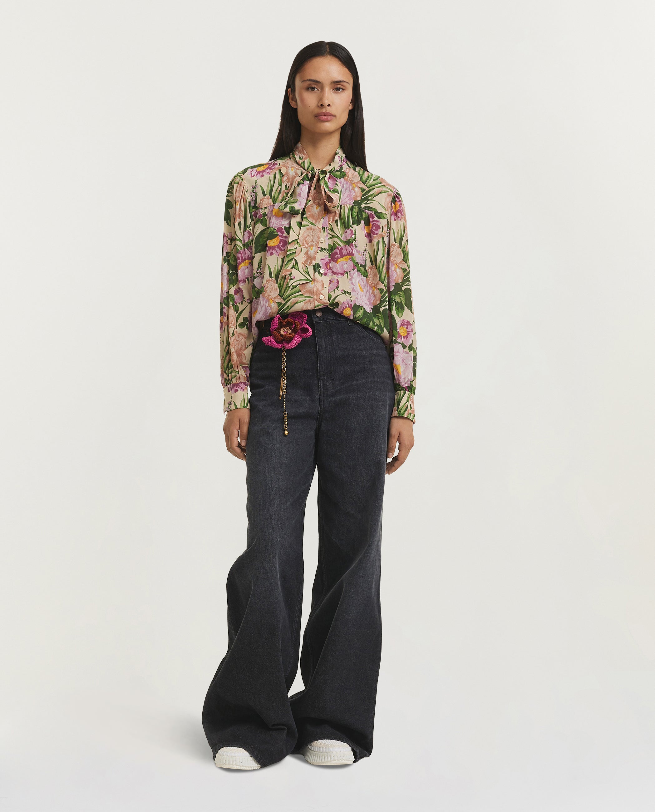 Gathered Lavallière Blouse