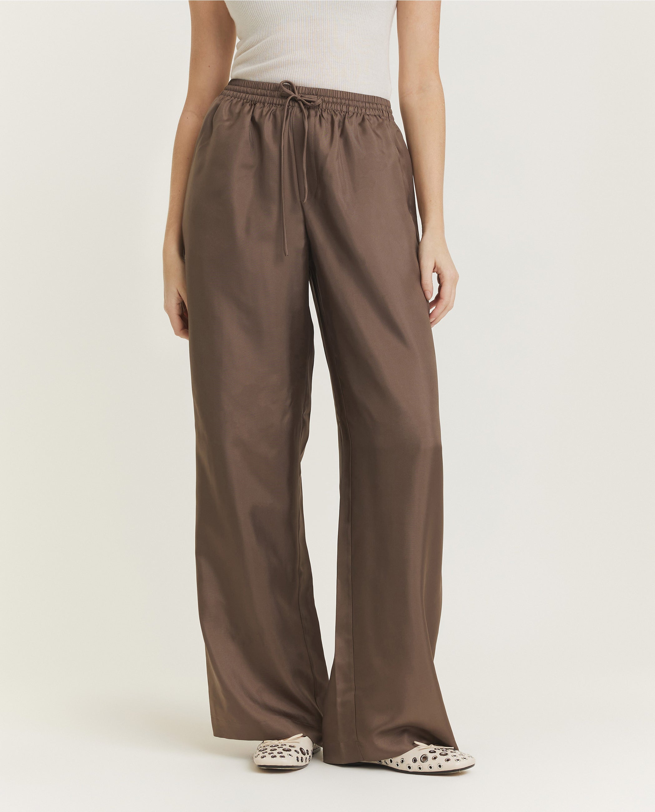 Relaxed Silk Trousers - Bruin