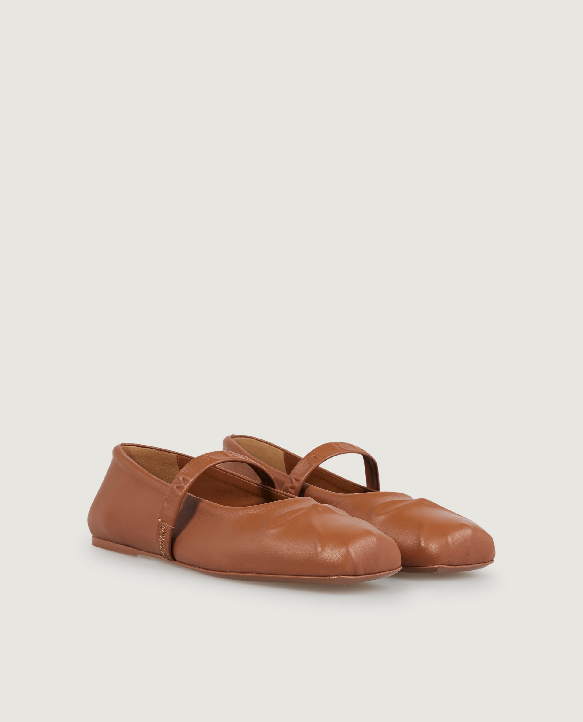 Leather ballerinas