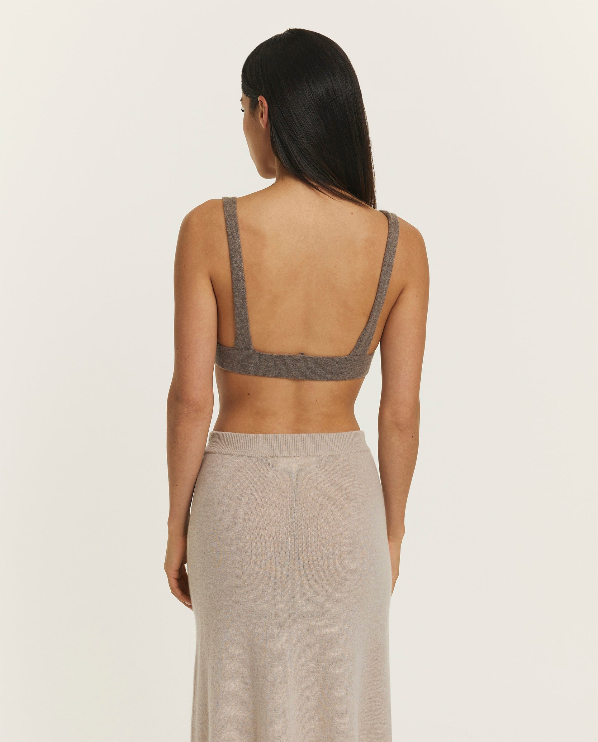 3/4/0/0/3400a5787e1170cf46f3cbf1439e3216cb0a9516_465W680001WS850_m2.jpg