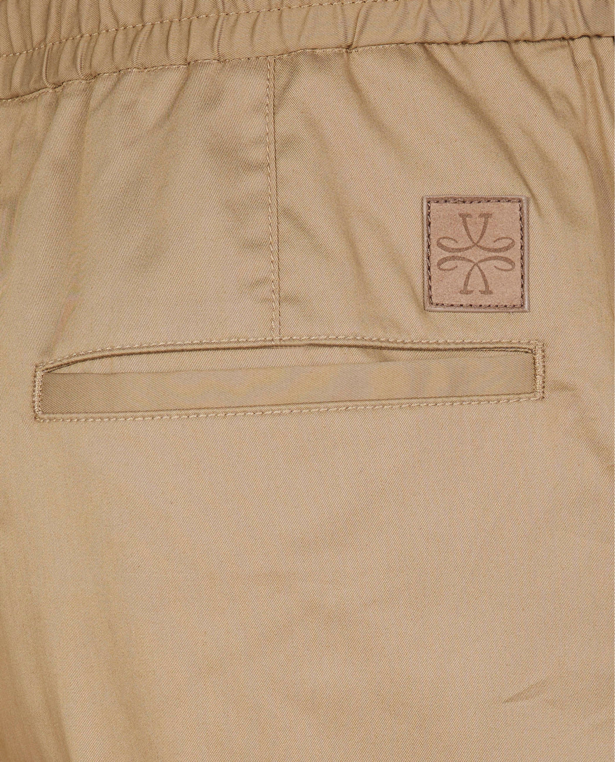 Daniel Chino - Lichtbruin