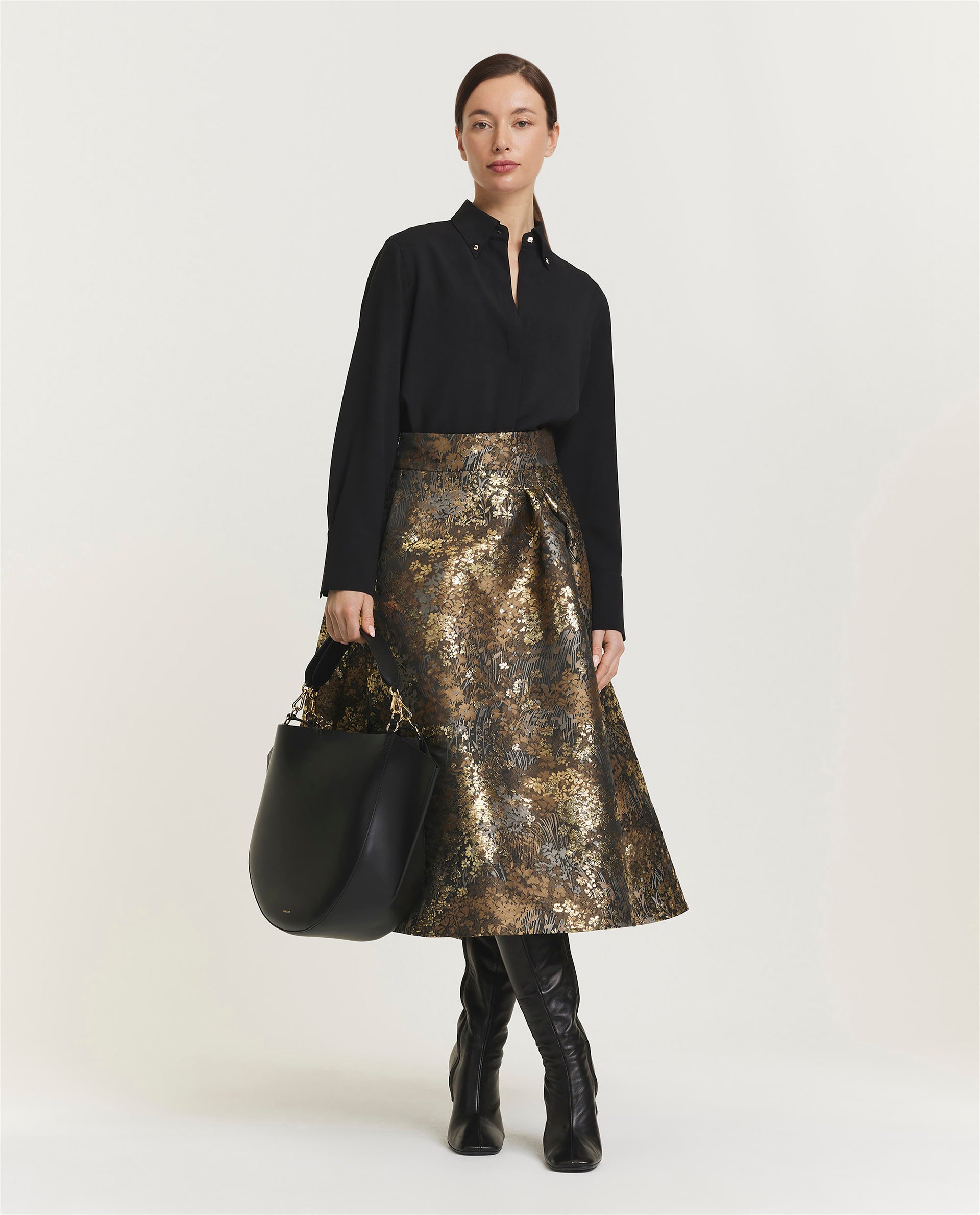 Voluminous A-line skirt