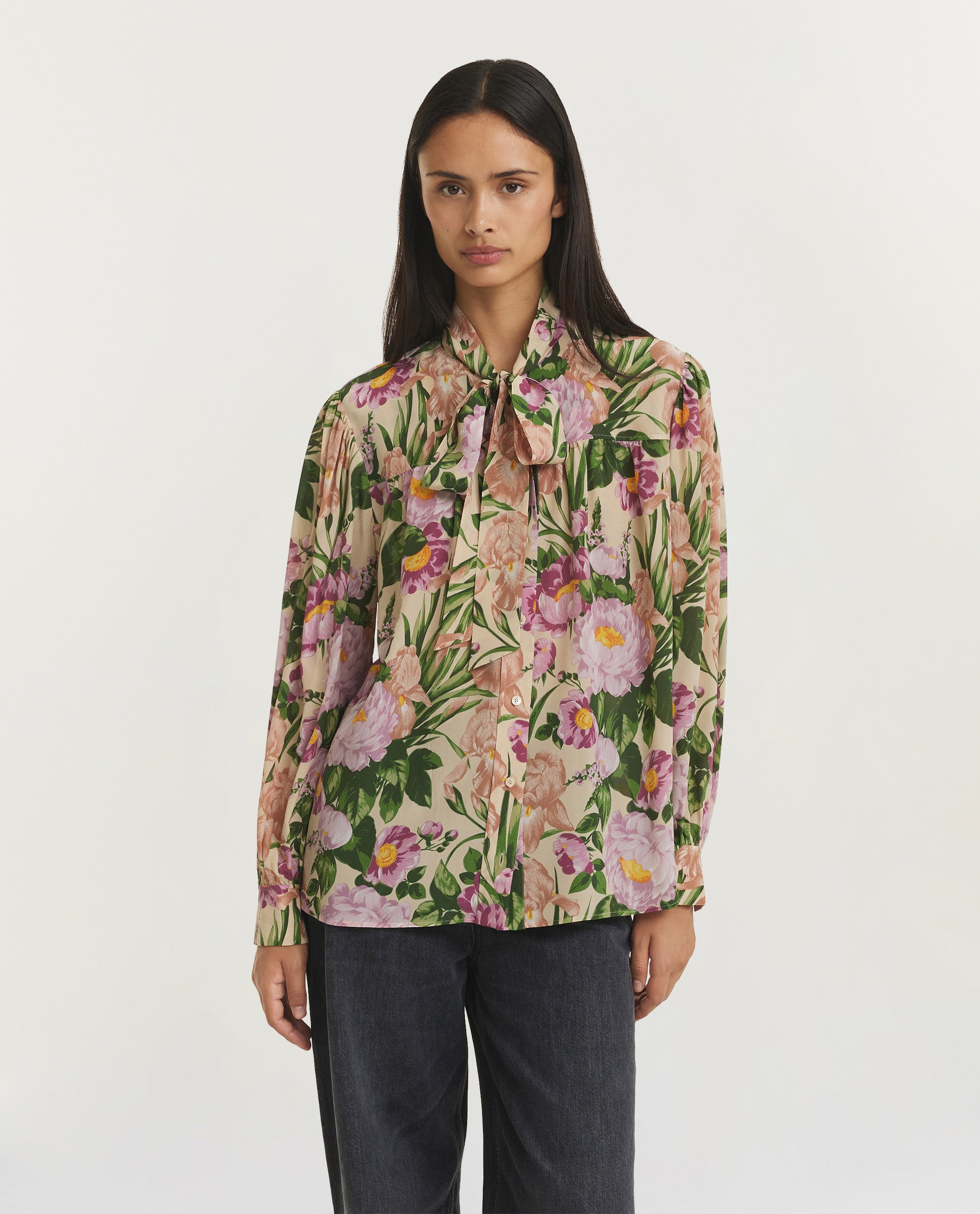 Gathered Lavallière Blouse