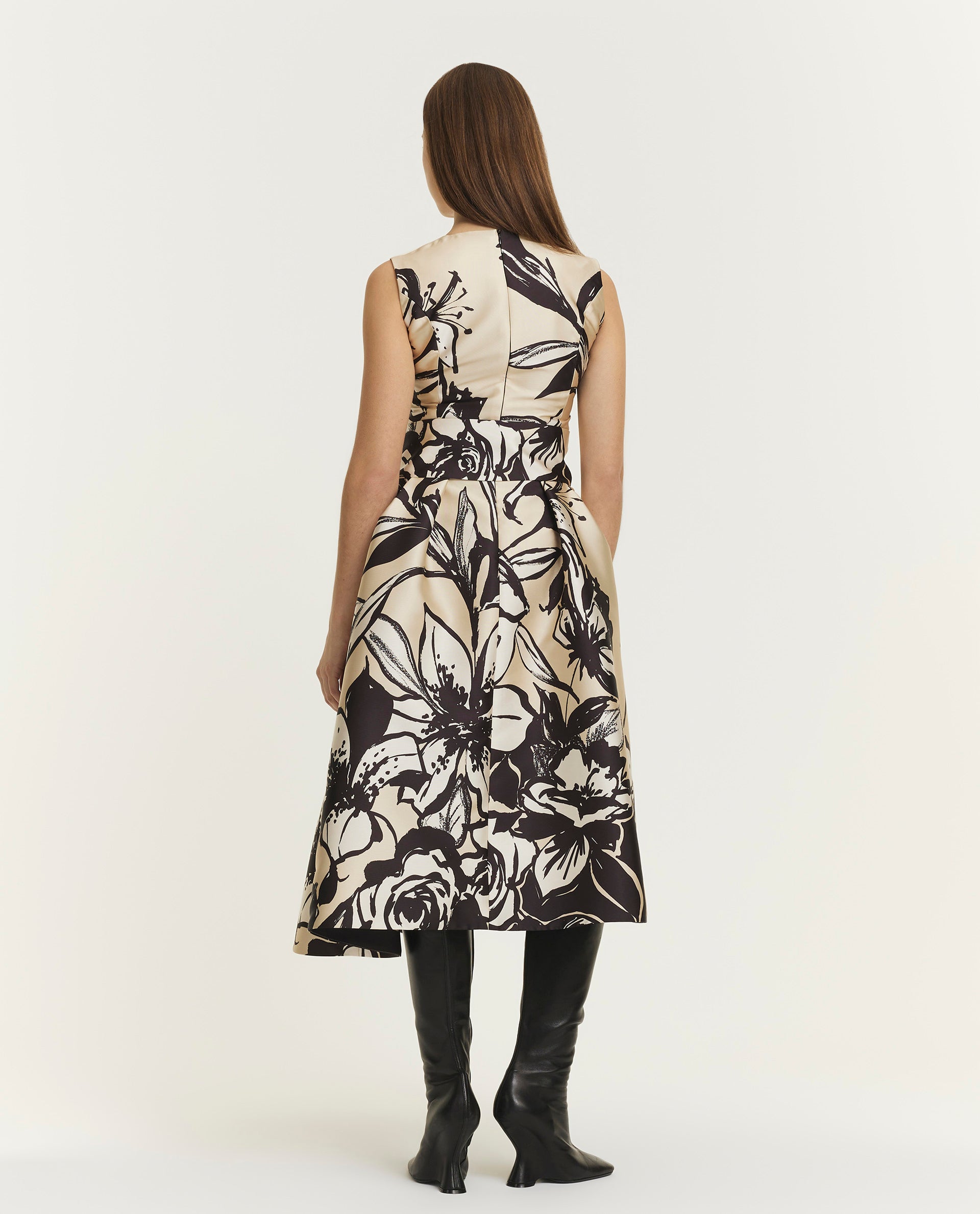 Midi dress with belt