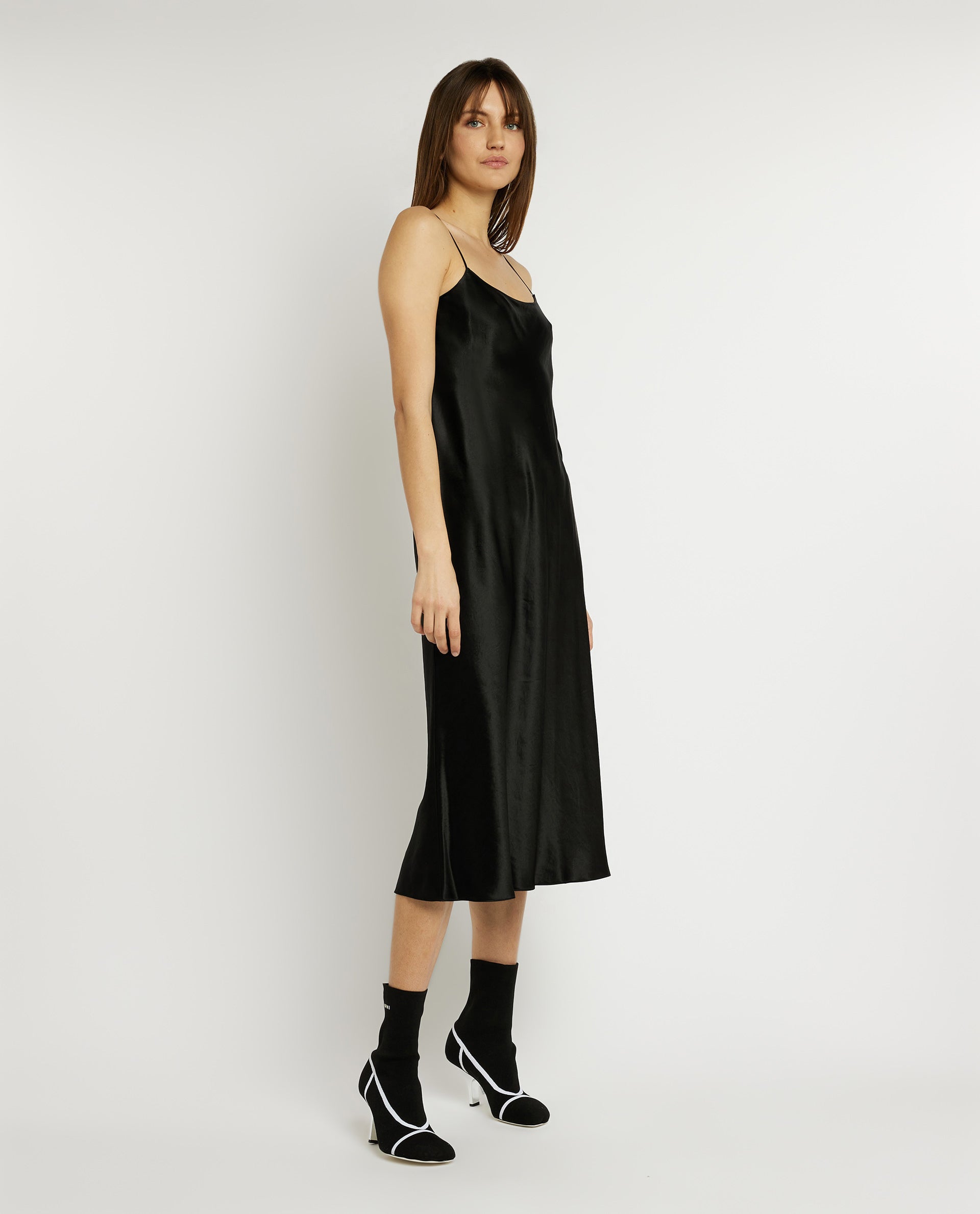 Satijnen midi jurk - Zwart