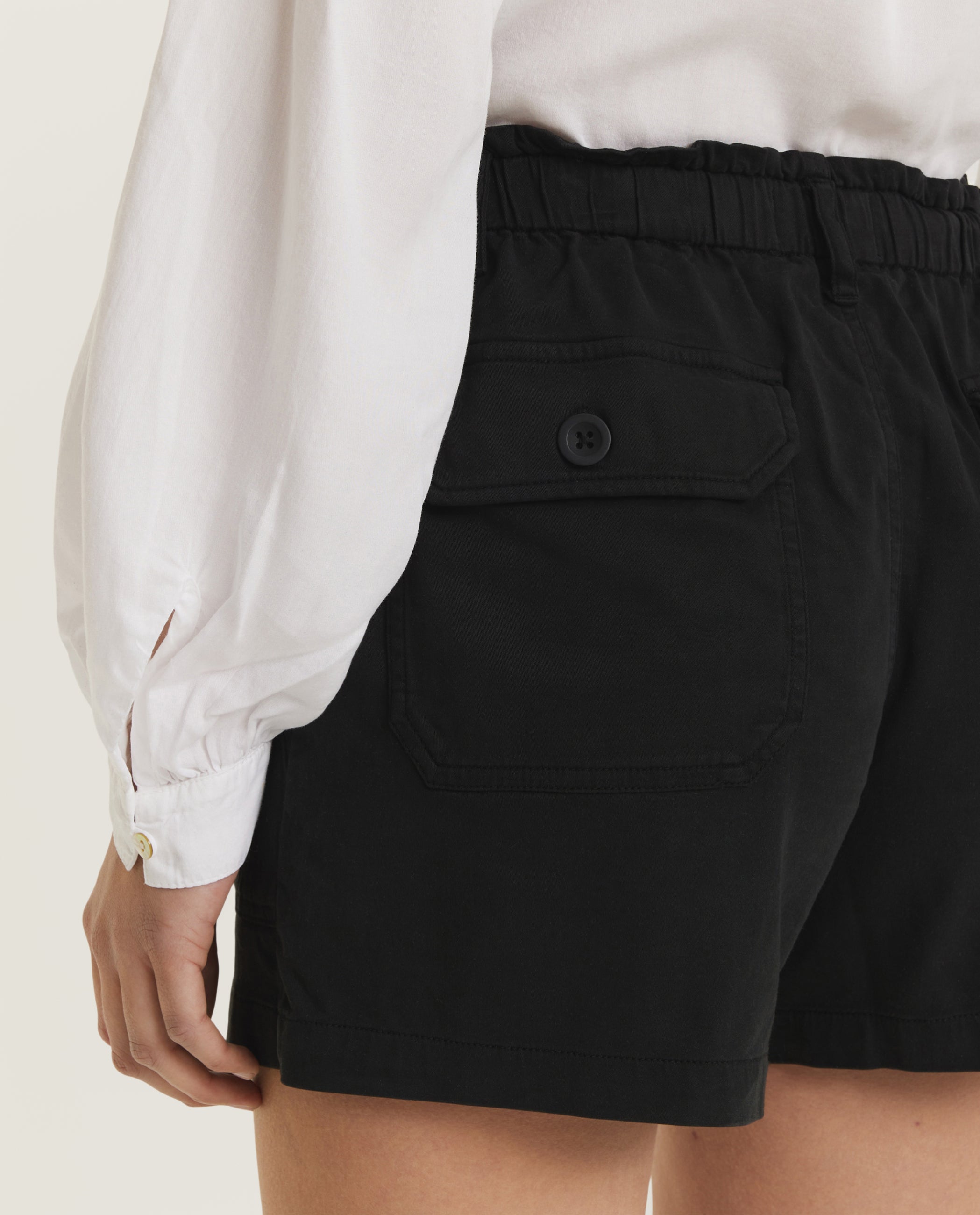 Ruffle Short - Zwart