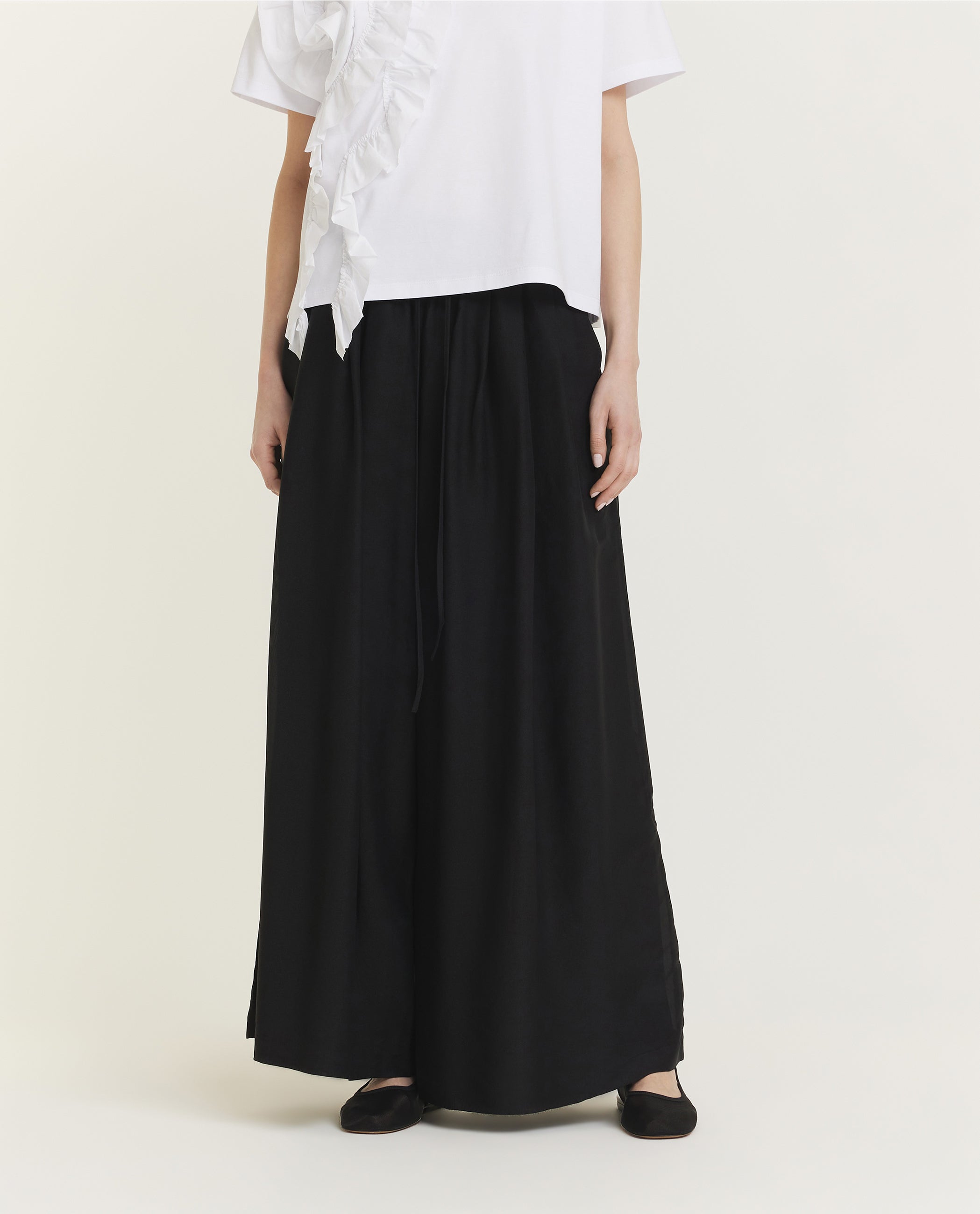 Wide Pleated Trousers