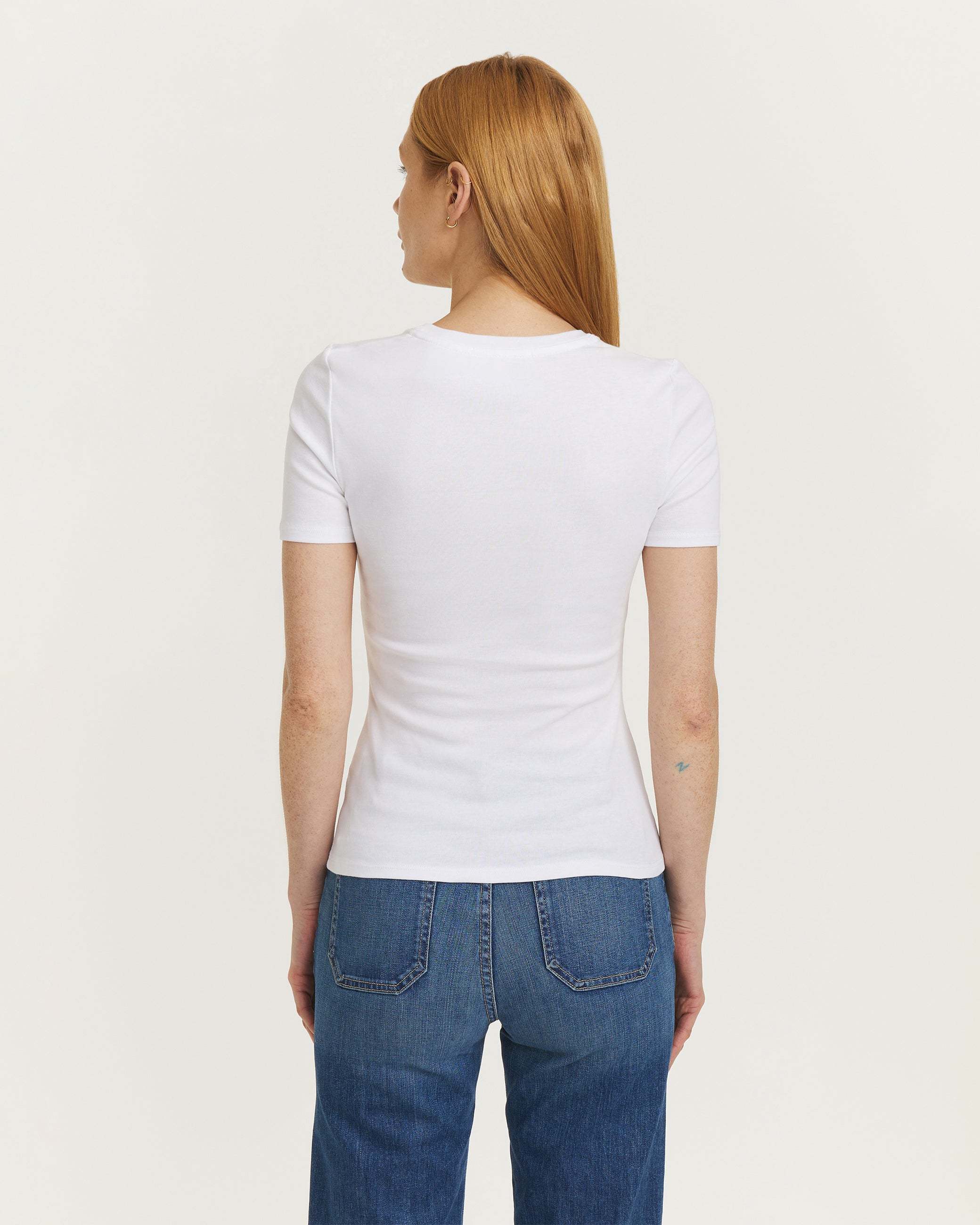 White shirt short sleeve