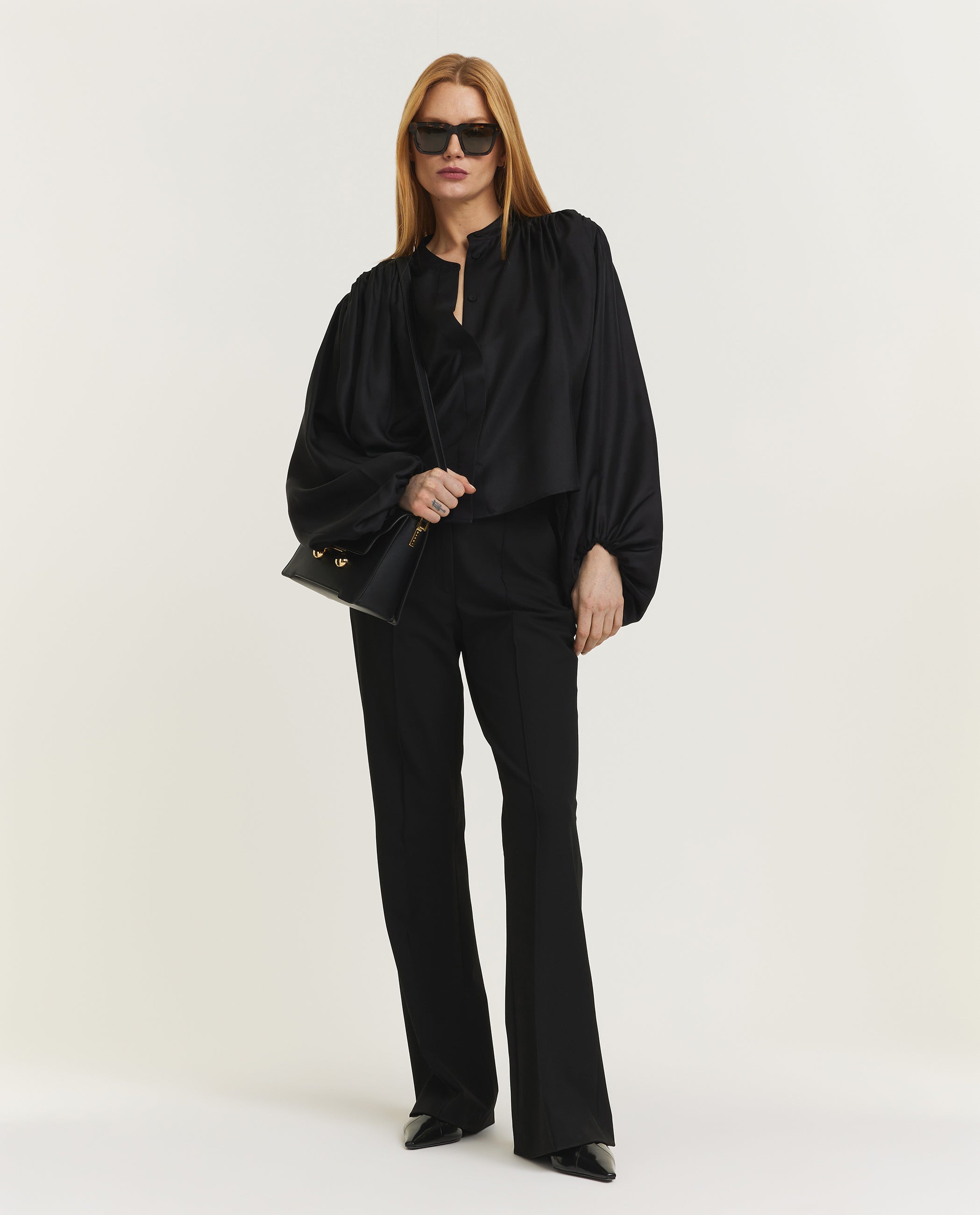 Volumineuze zijden blouse