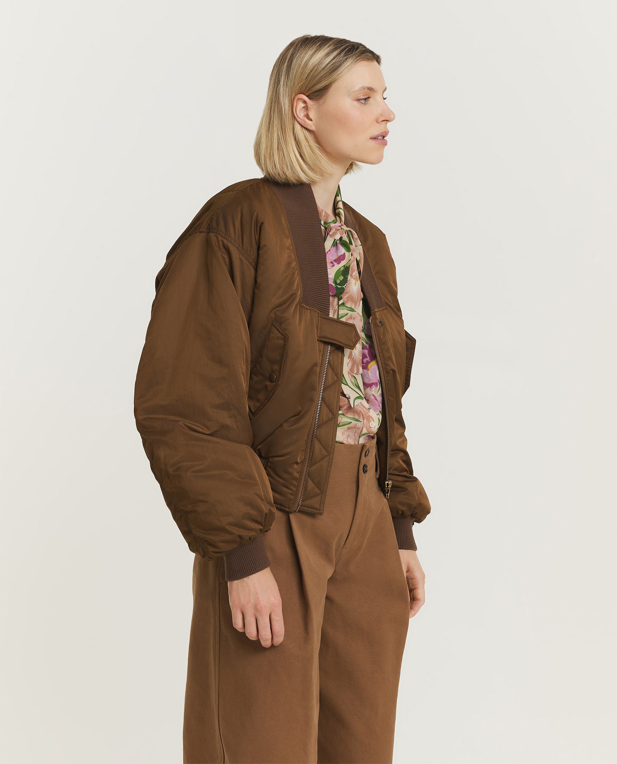 Bomber Jacket - Bruin