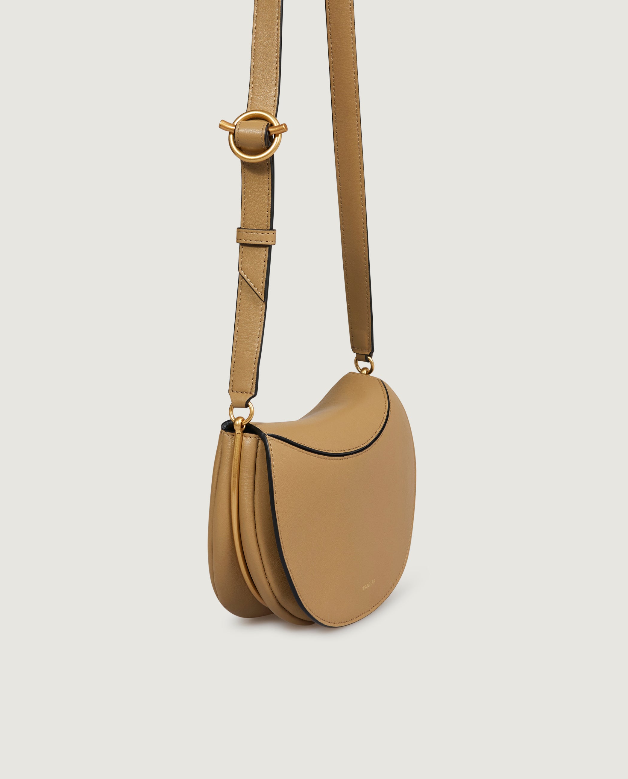 Kate Tas - Lichtbruin