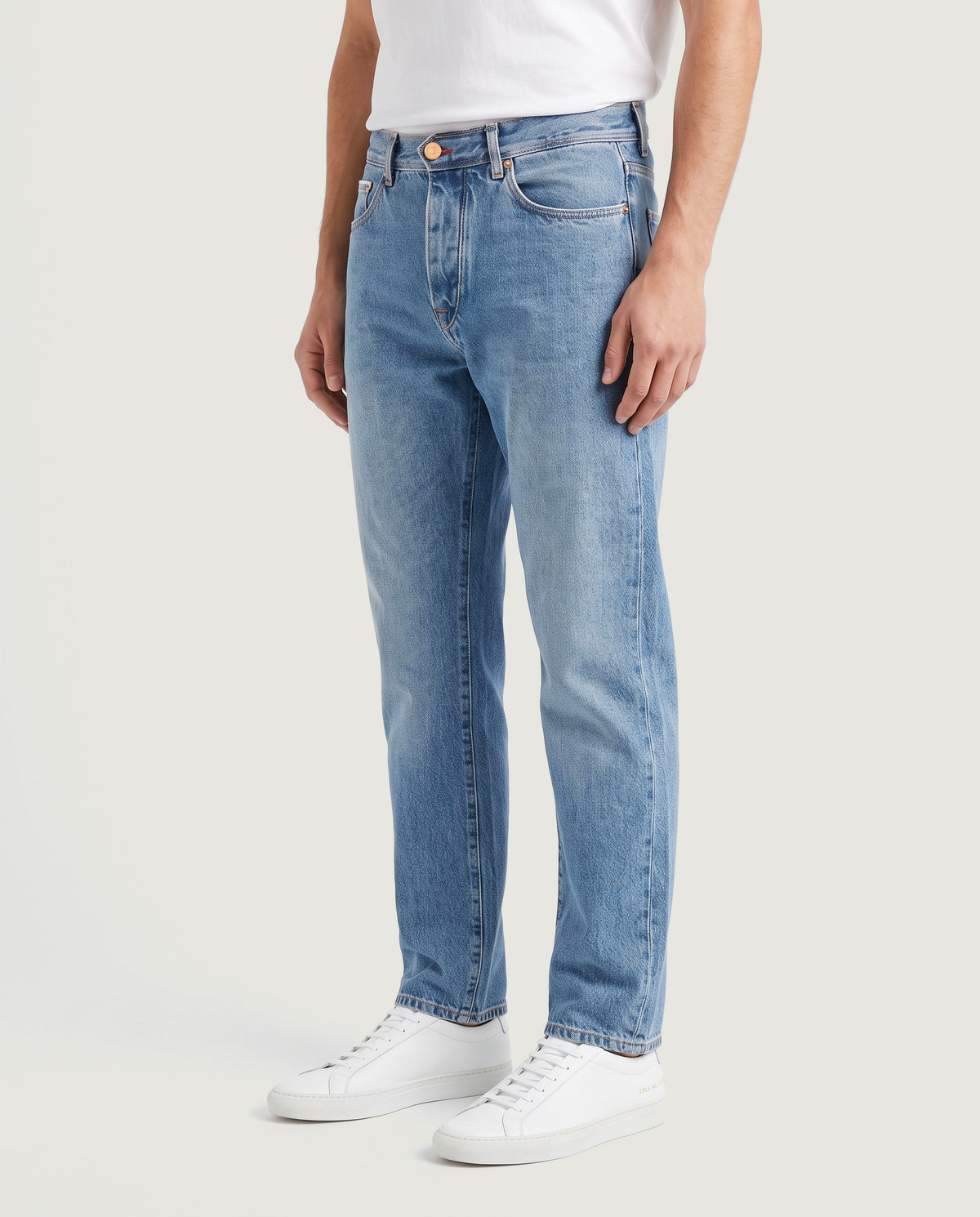 a/f/0/2/af02e7ebb7627fcb7518dd87e5e5616a86b17e08_631ACE00033182A_0.jpg