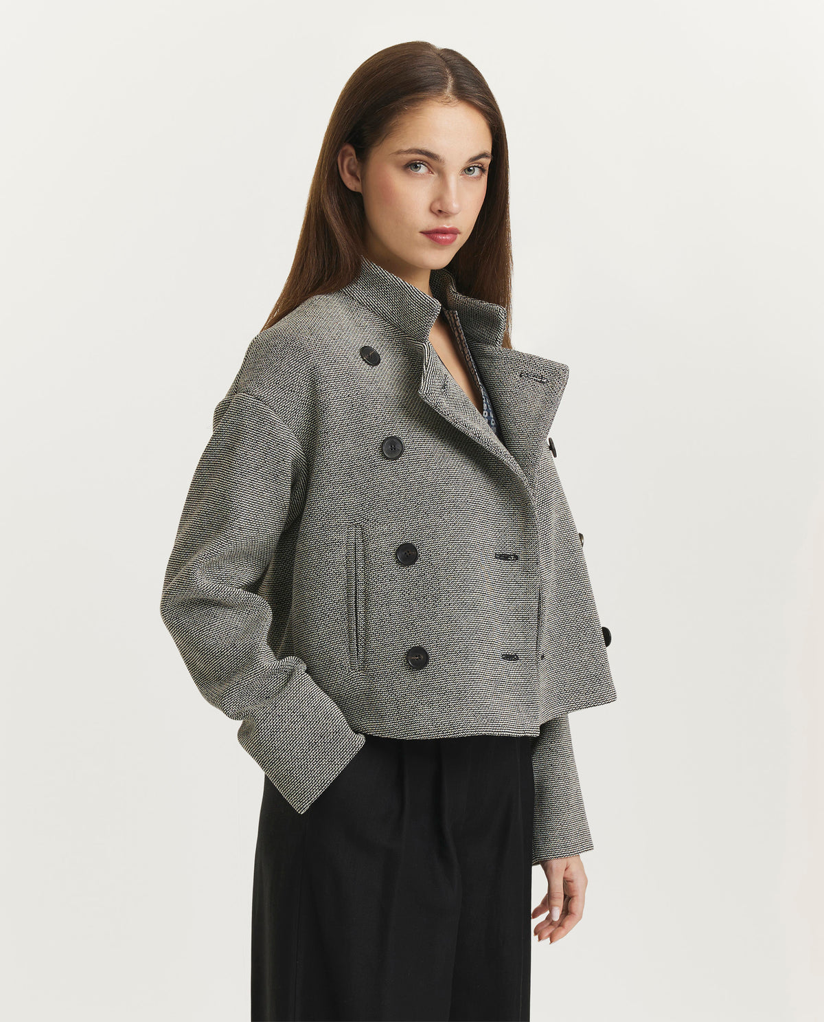 Short cotton-linen blazer