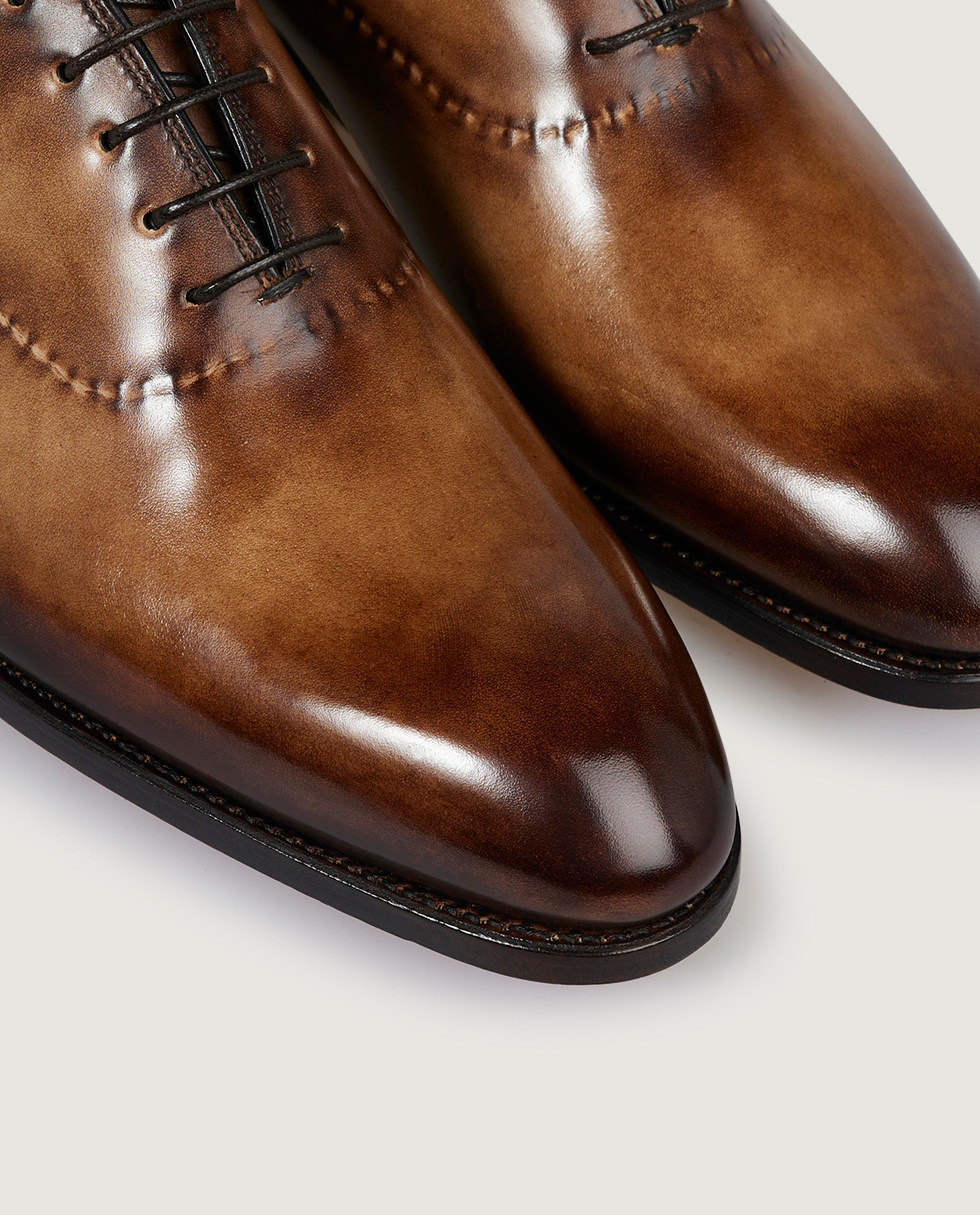 Reversed Stiched Oxfords - Bruin