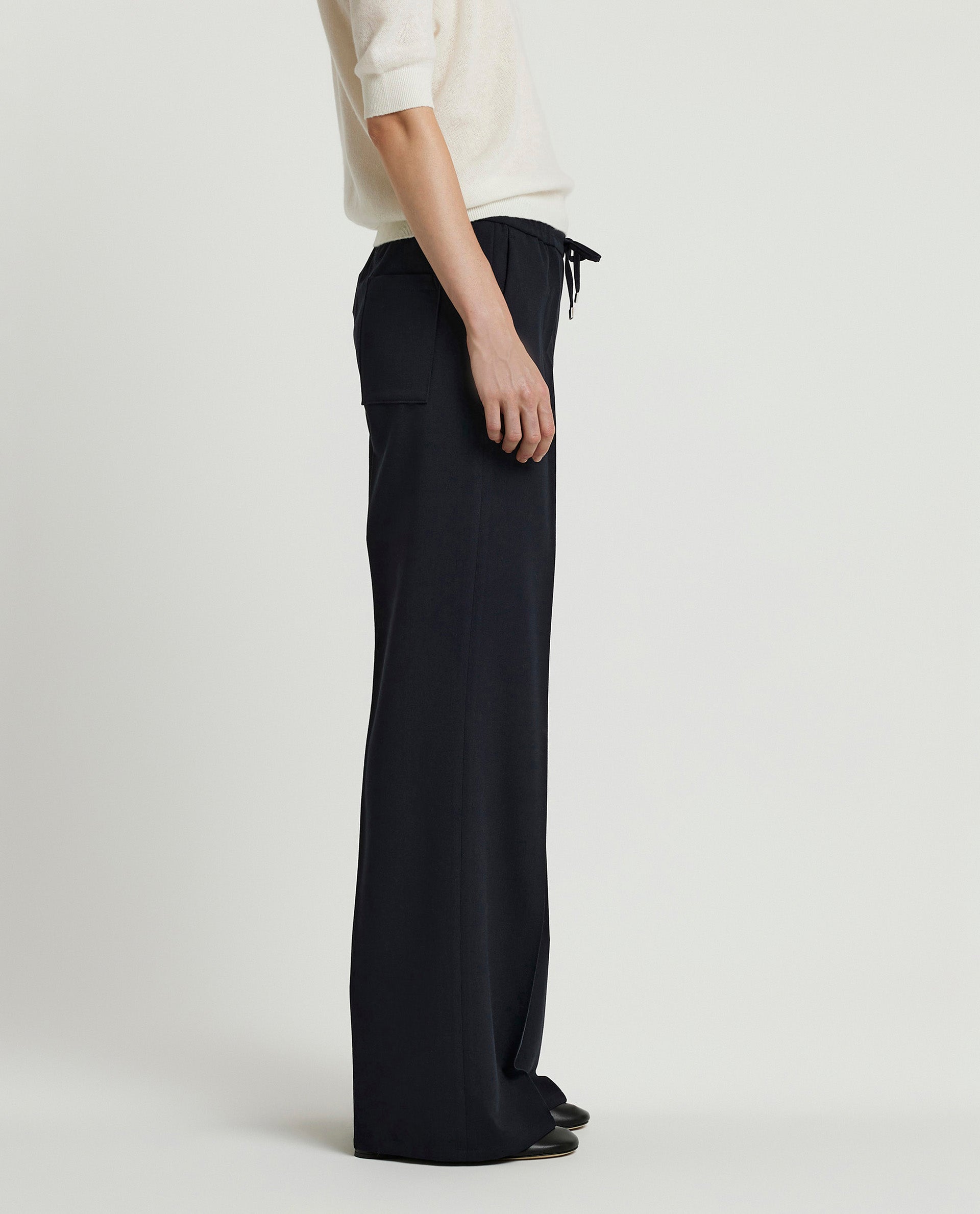 Wide leg pants