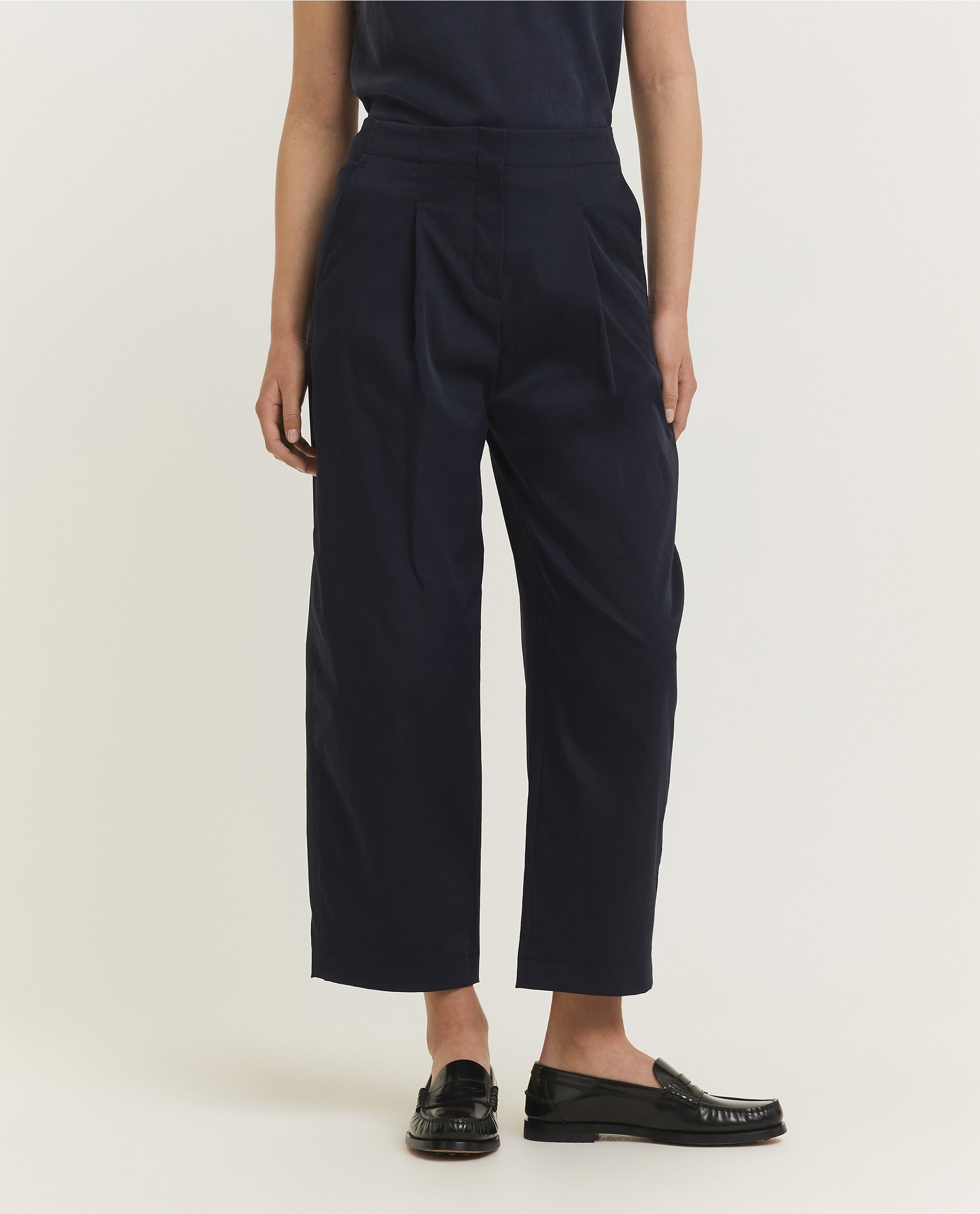 O-Shape Trousers