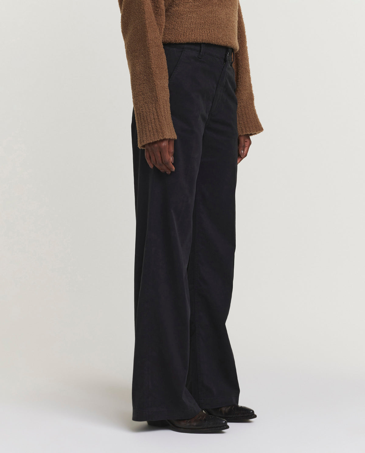 Wide leg pants