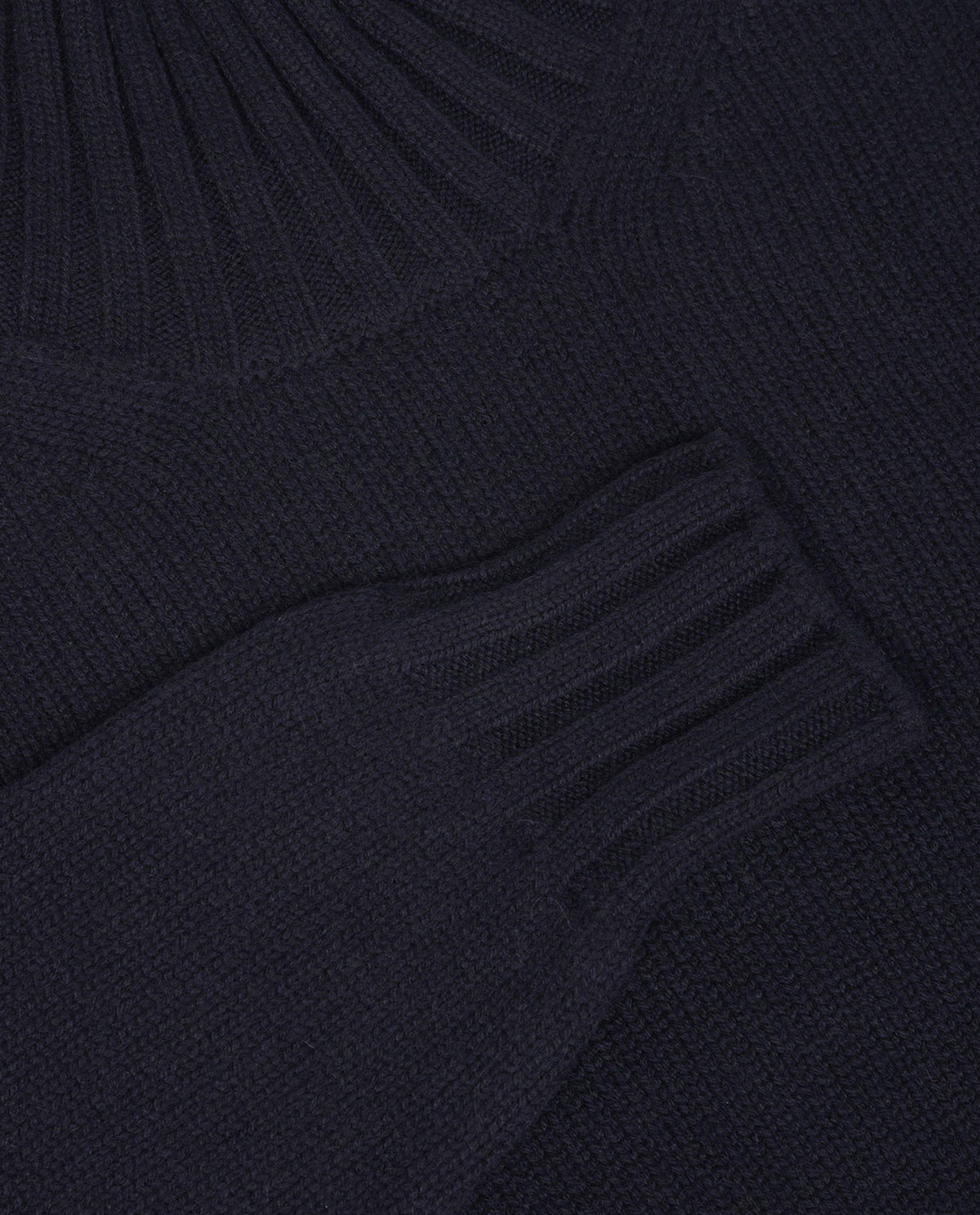 Coarse Cashmere Turtleneck