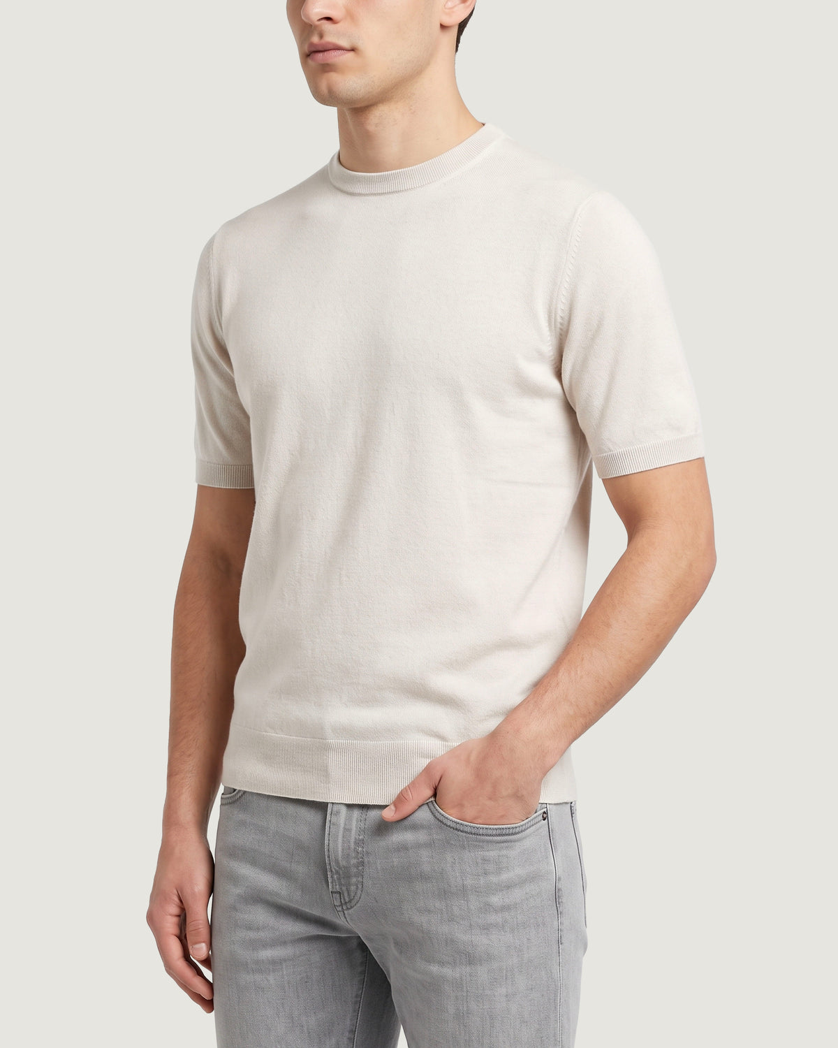 e/0/2/5/e025208bf673d1e06f3ed679b70385e213e14119_shortsleeves.jpg