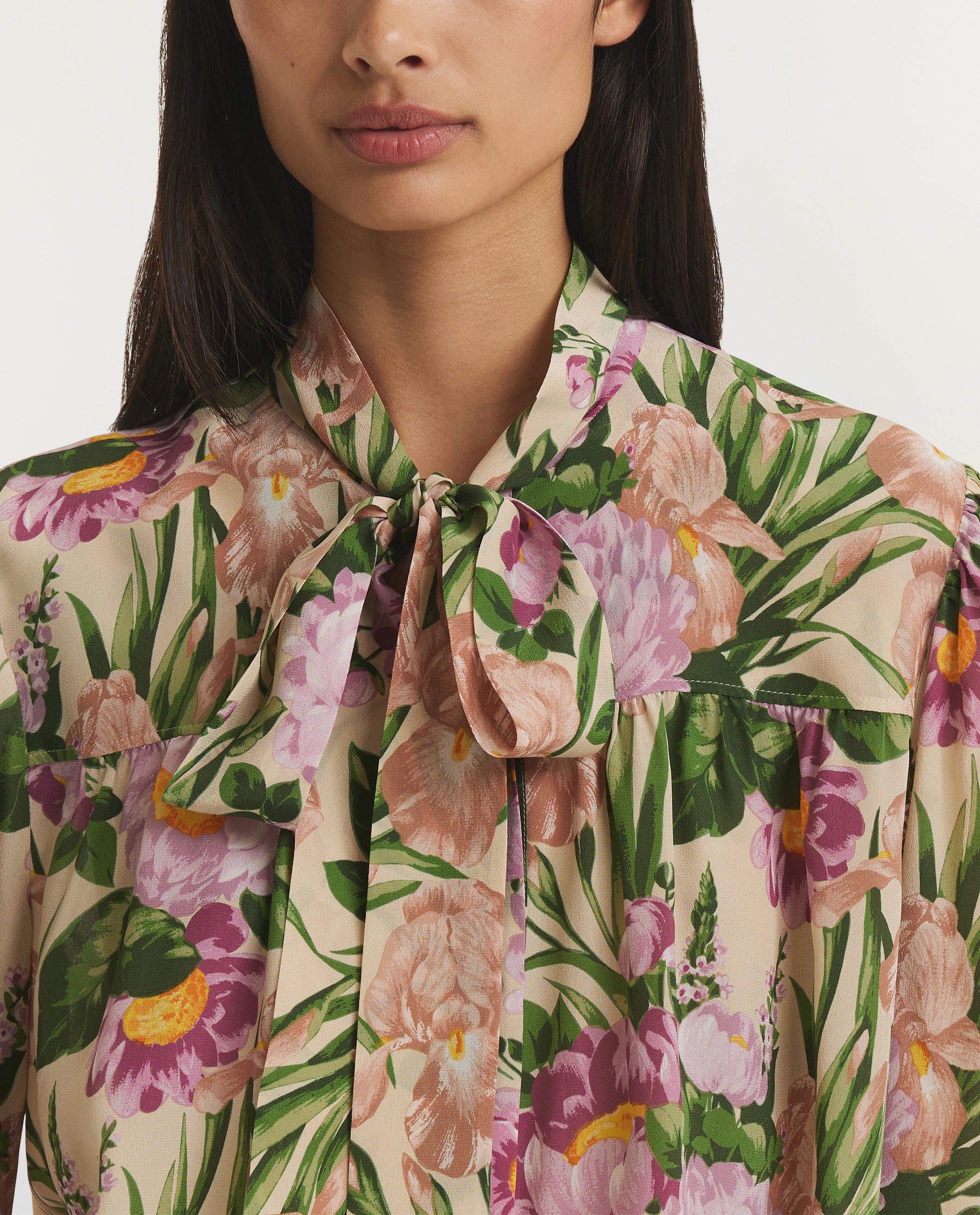 Gathered Lavallière Blouse