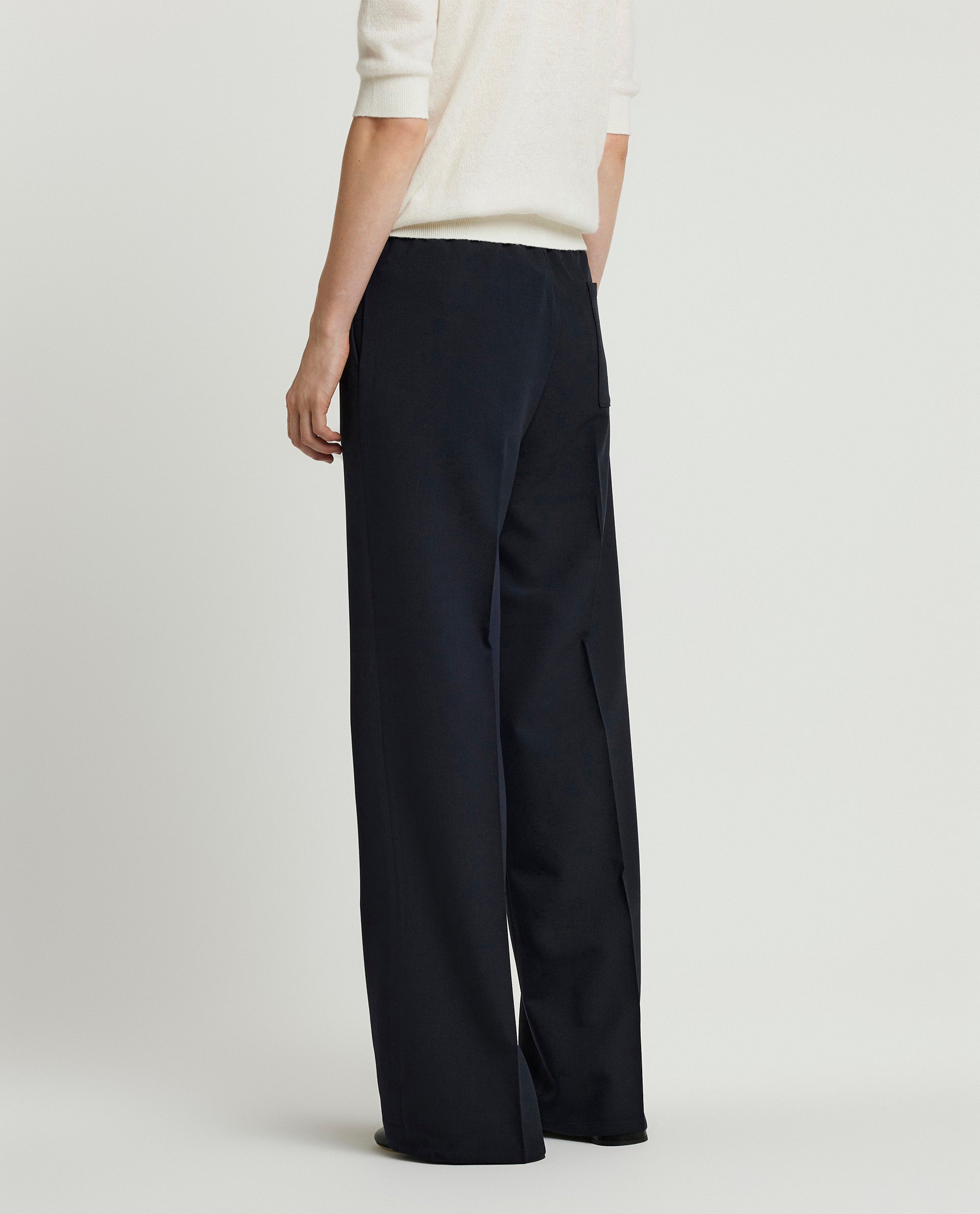Wide leg pants