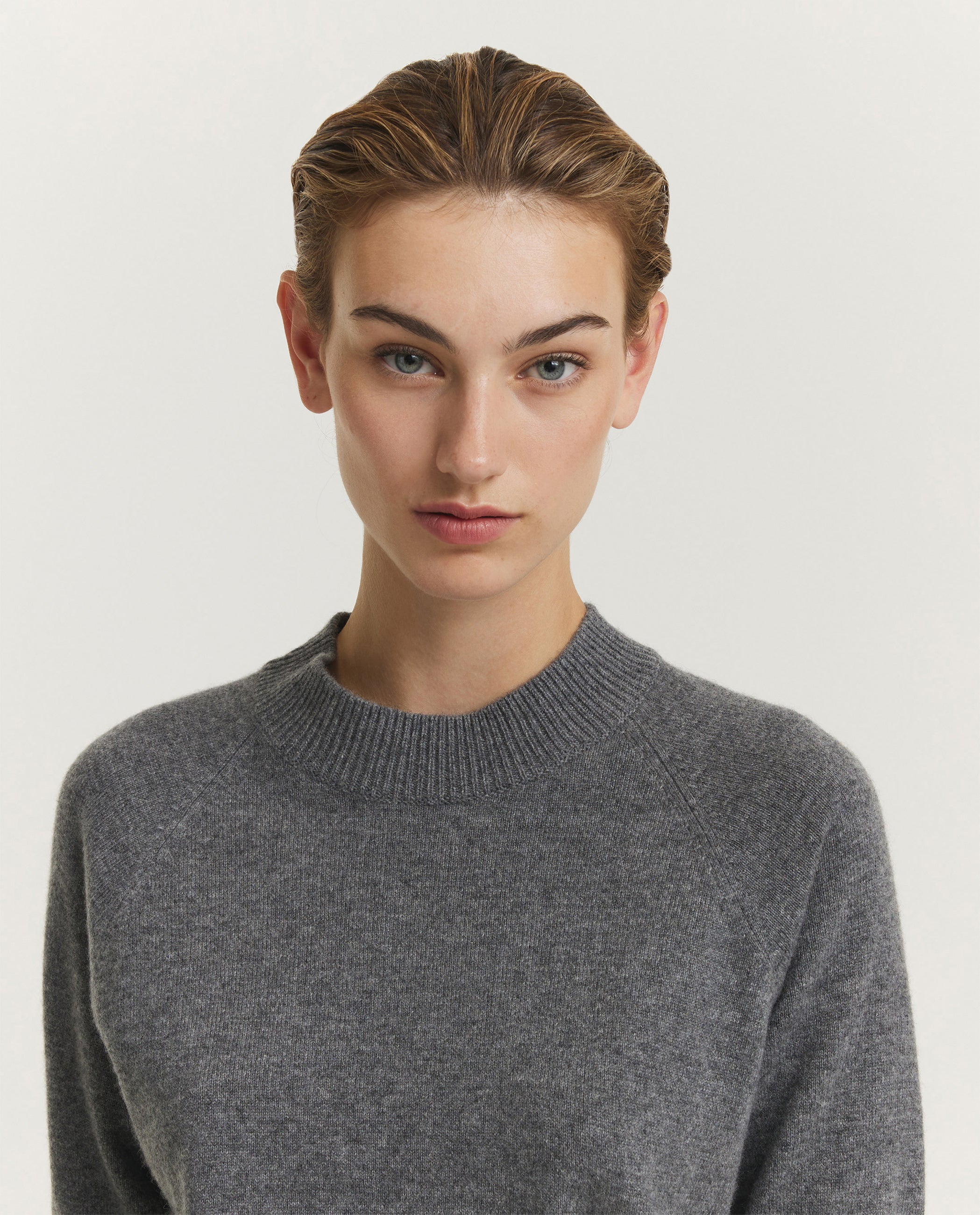 Short Sleeved Cashmere Raglan Sweater