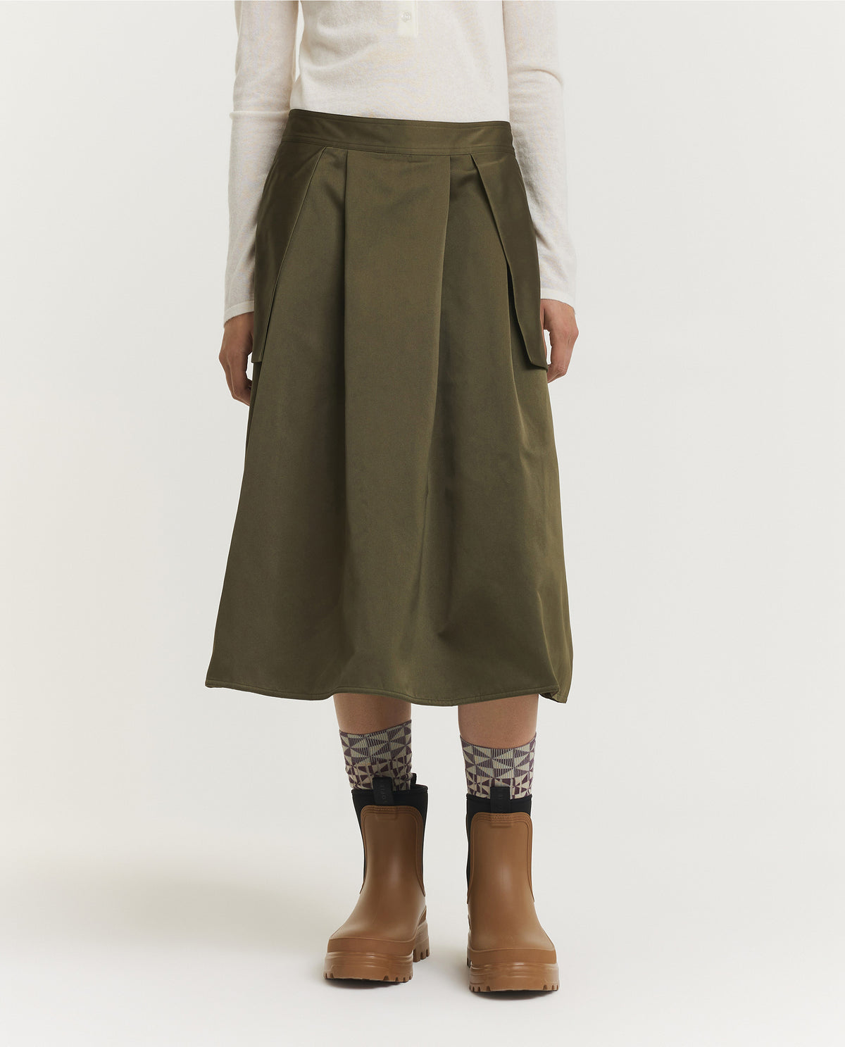 Schubert Pose Skirt