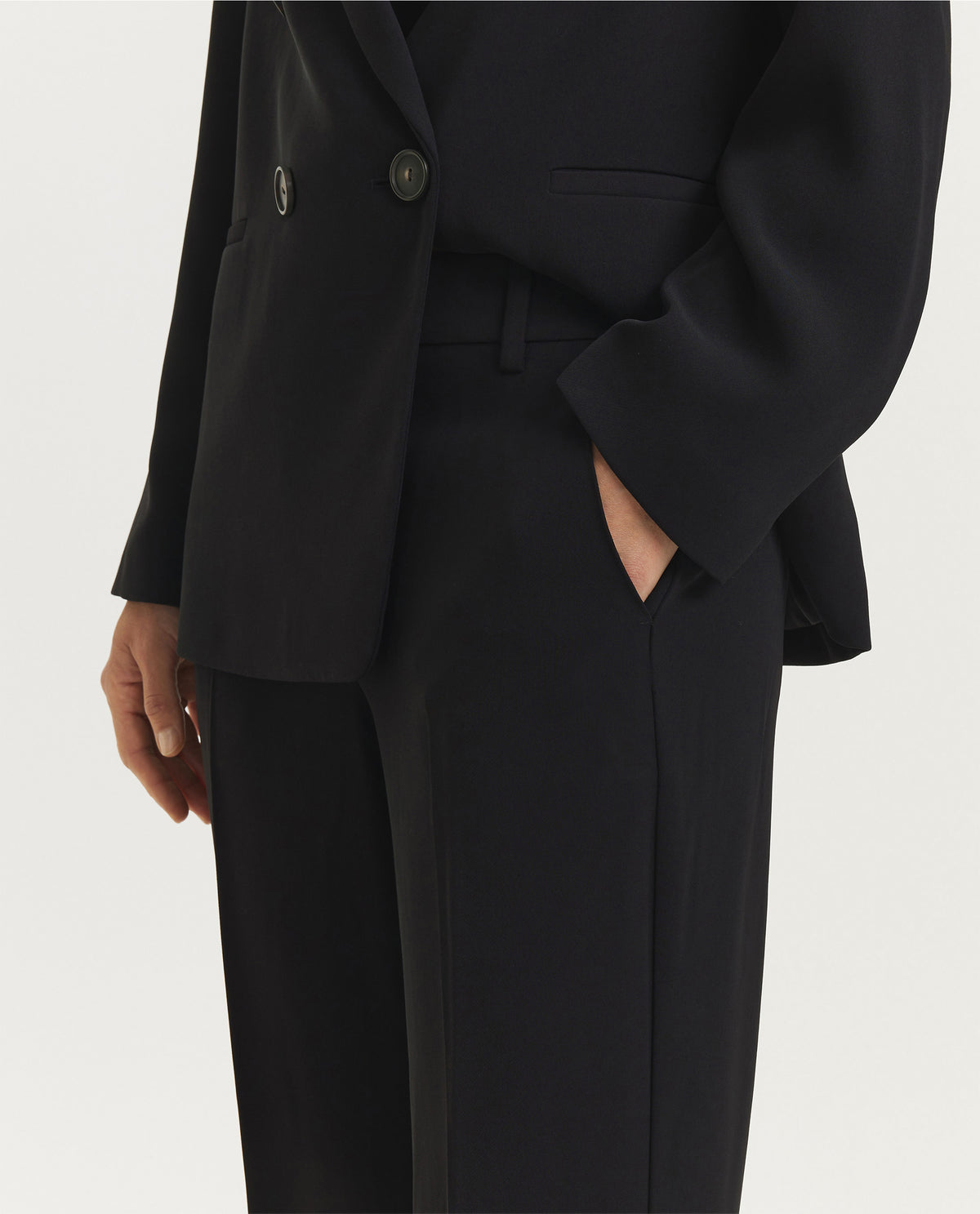 Mid-Rise Tapered Trousers