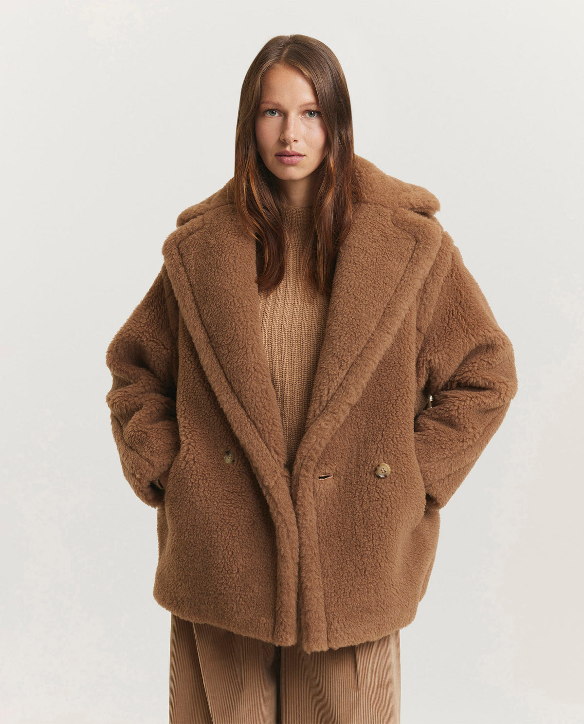 Short teddy coat 