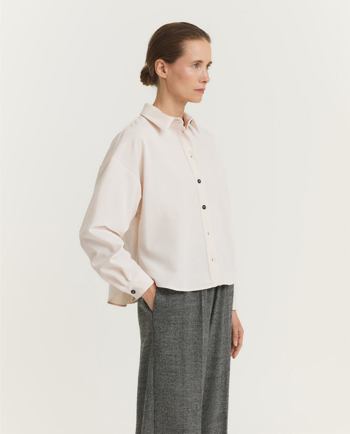 Slight Cropped Blouse