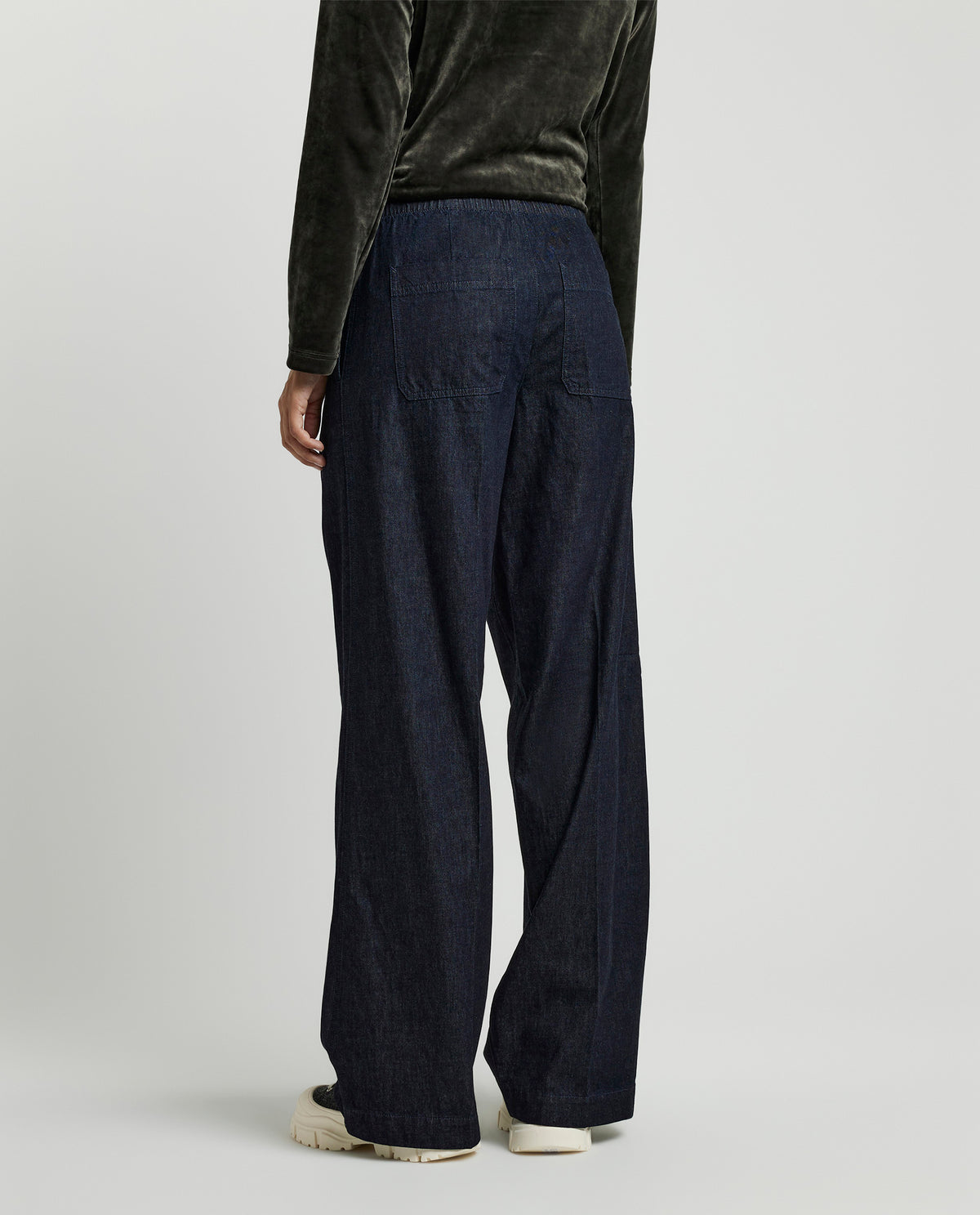 Loose cotton trousers