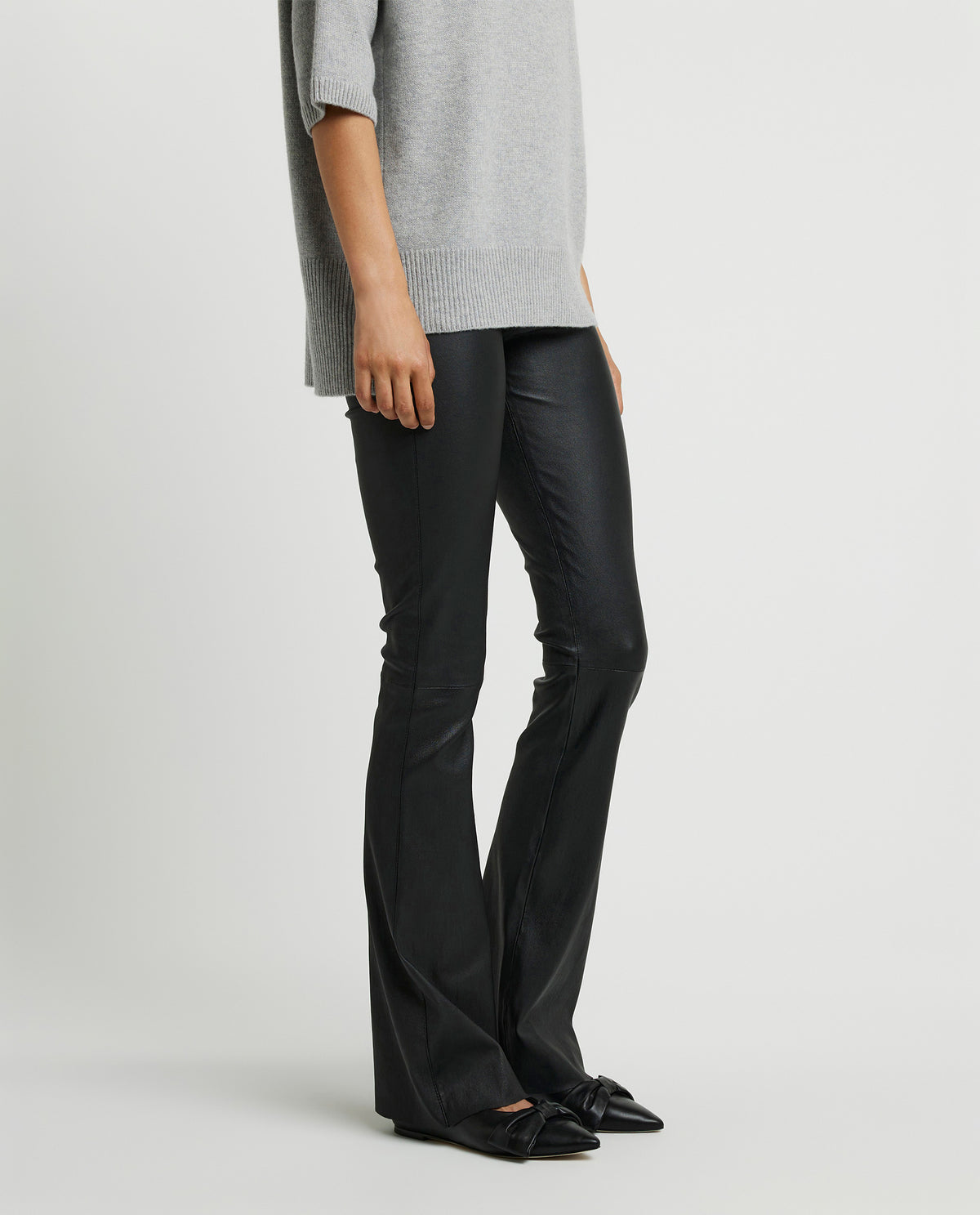 Flared trousers in stretch leather