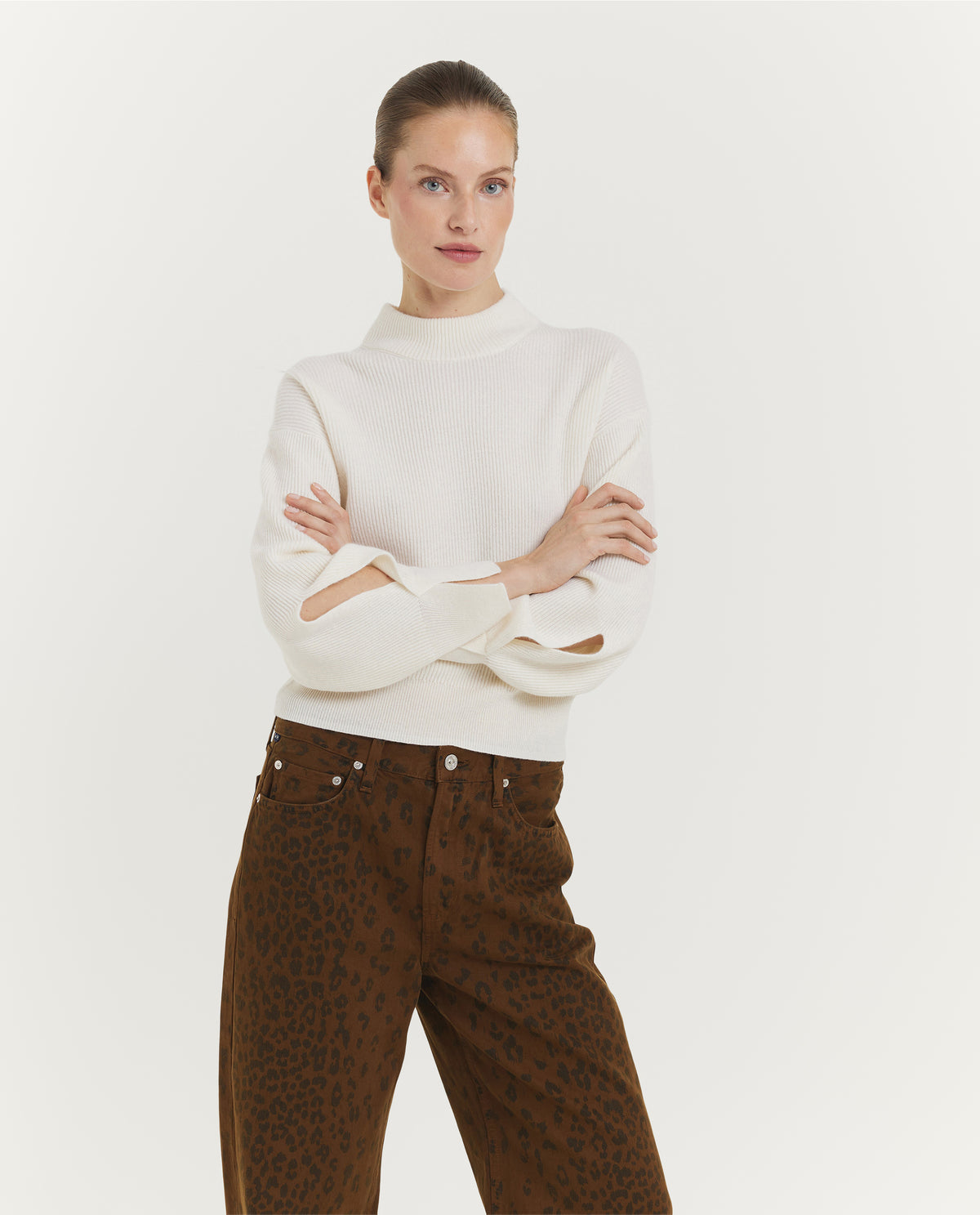 Split Sleeve Mock Trui - Ecru