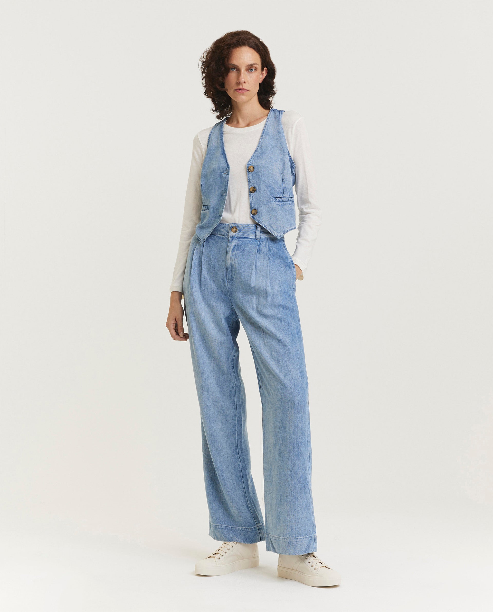 Fluid wide leg pants