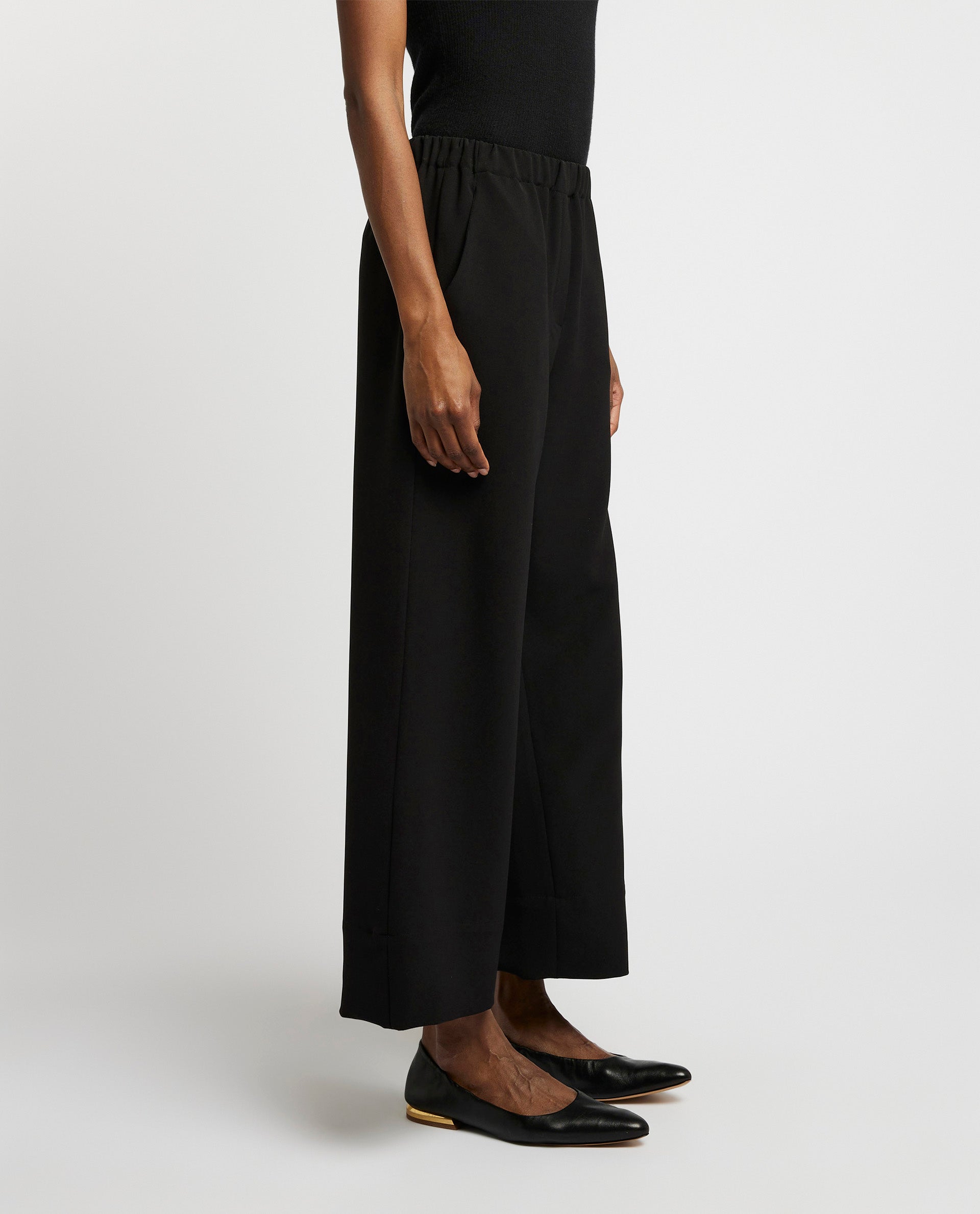 Wide leg trousers