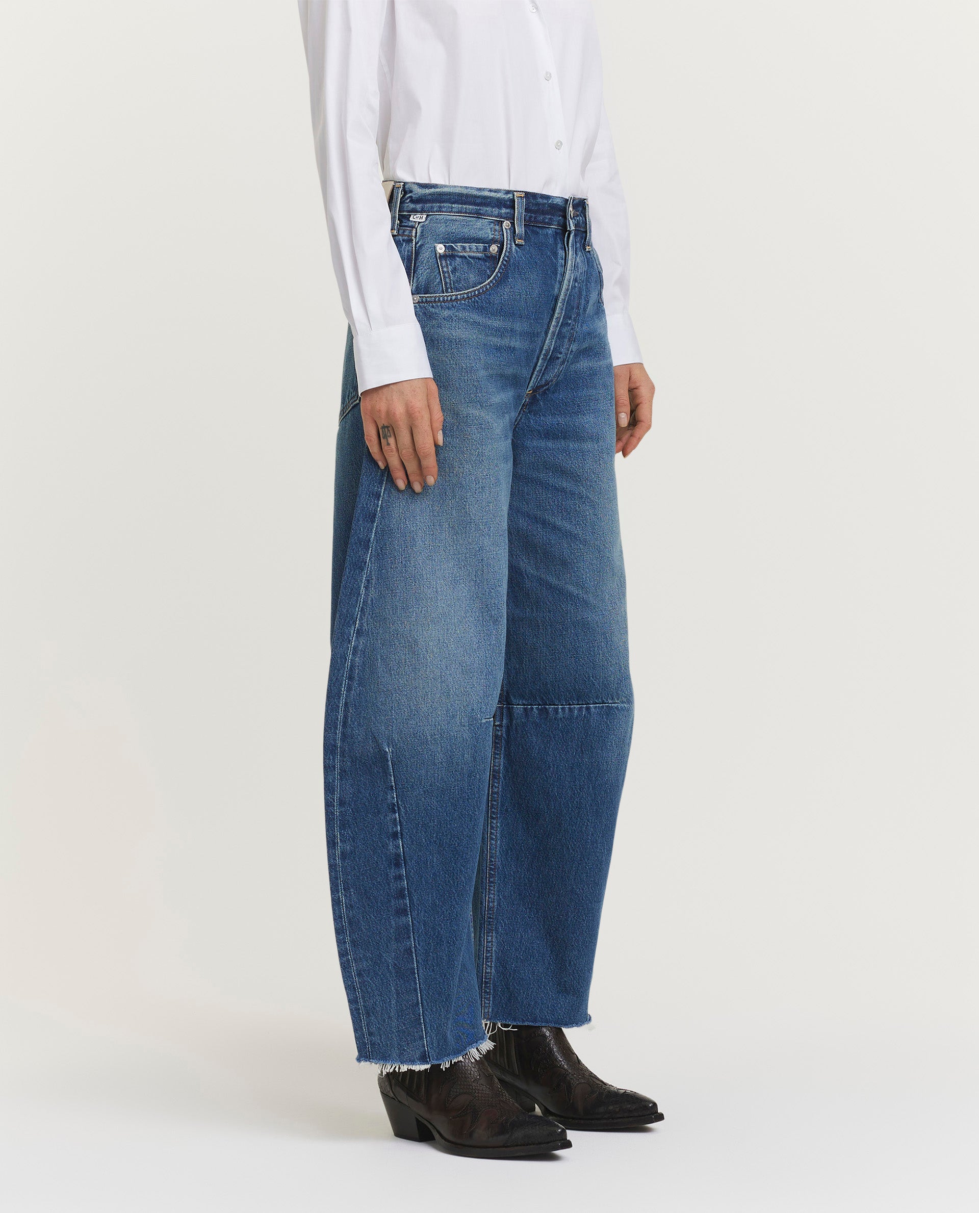 Horseshoe jeans