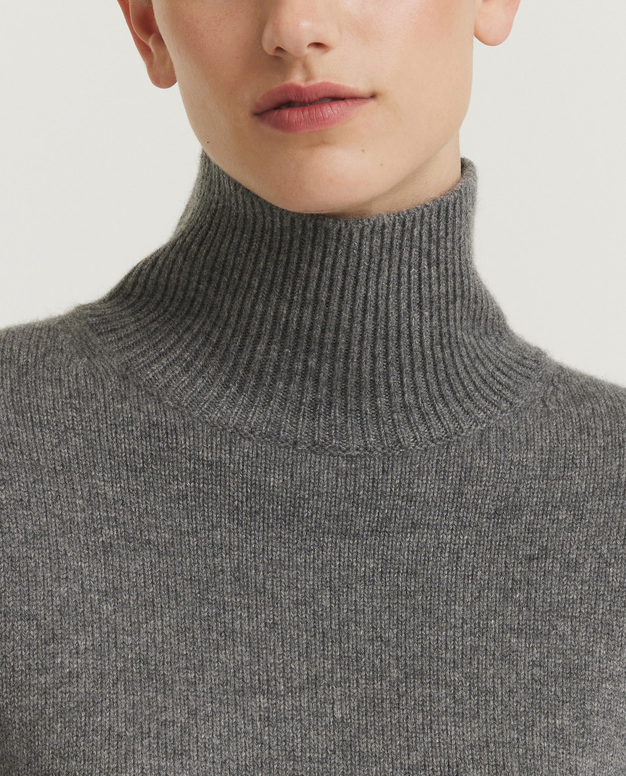 Cashmere Maddox Turtleneck