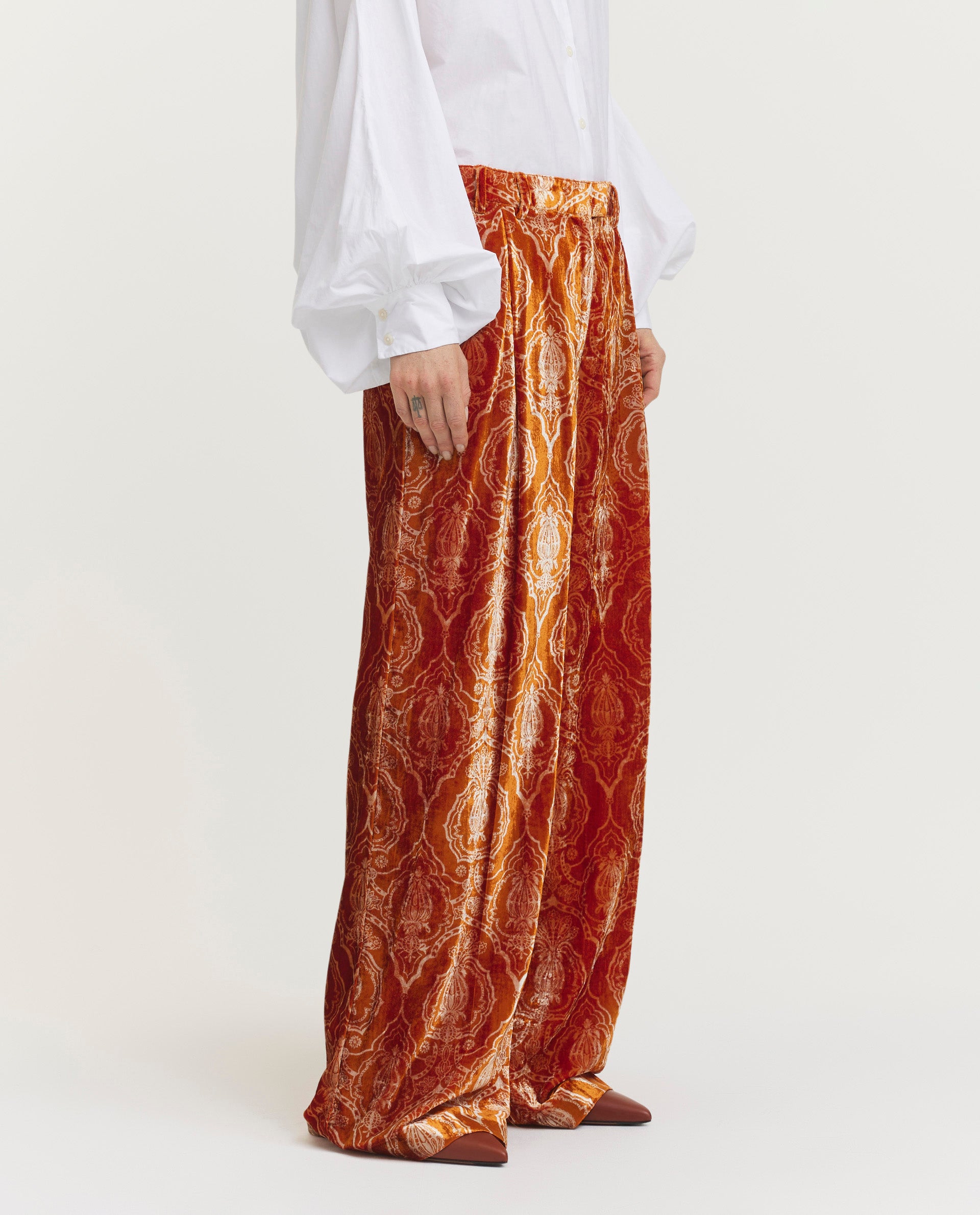 Wide leg pants