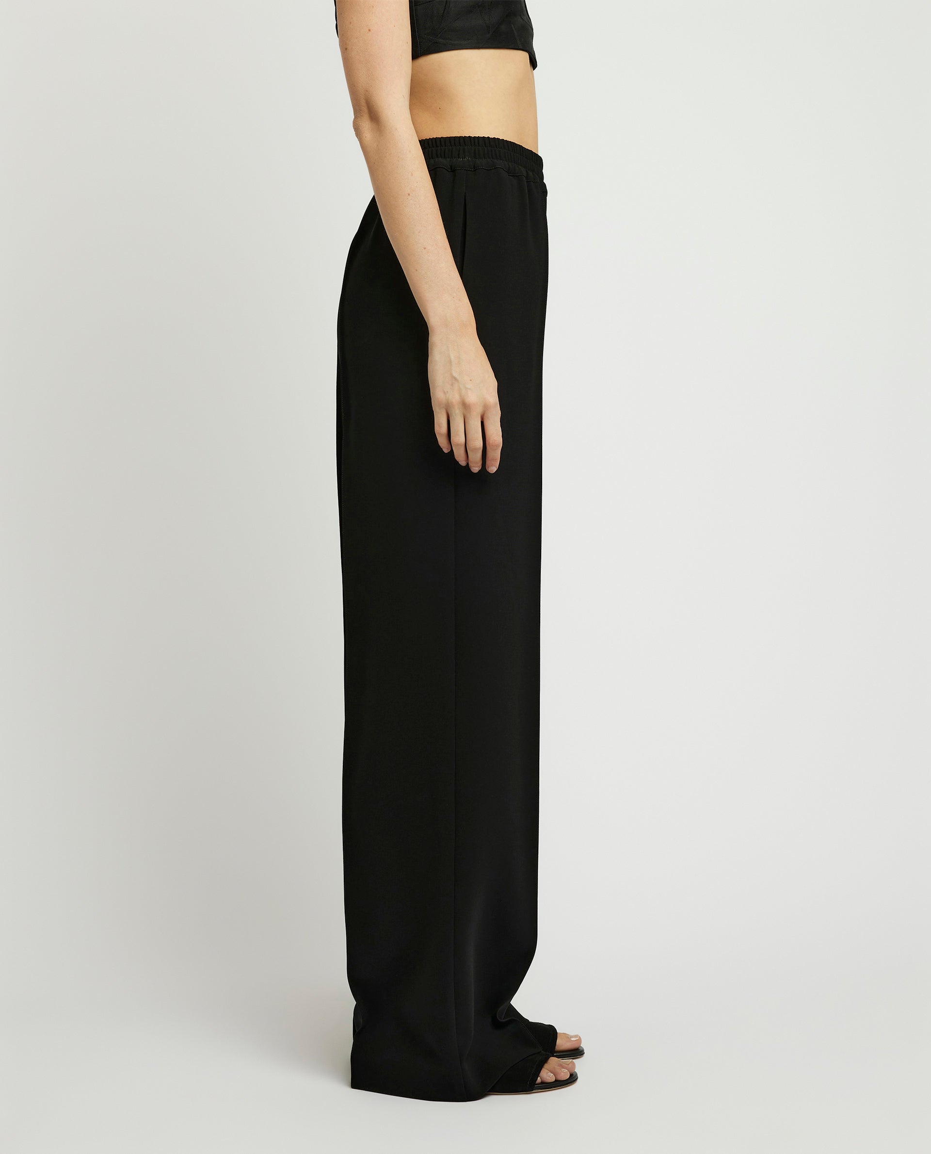 Wide leg trousers