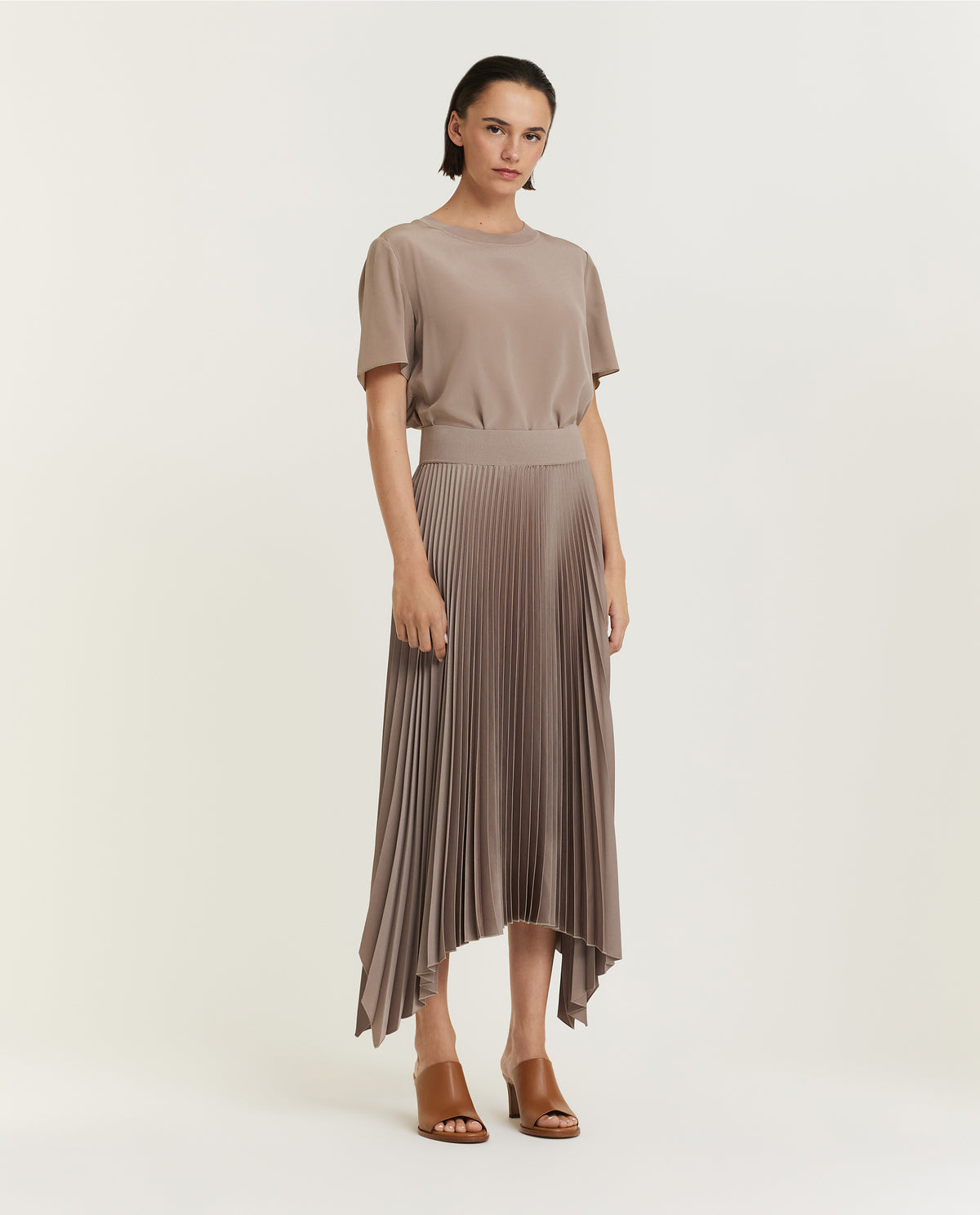 Asymmetrical plissé skirt