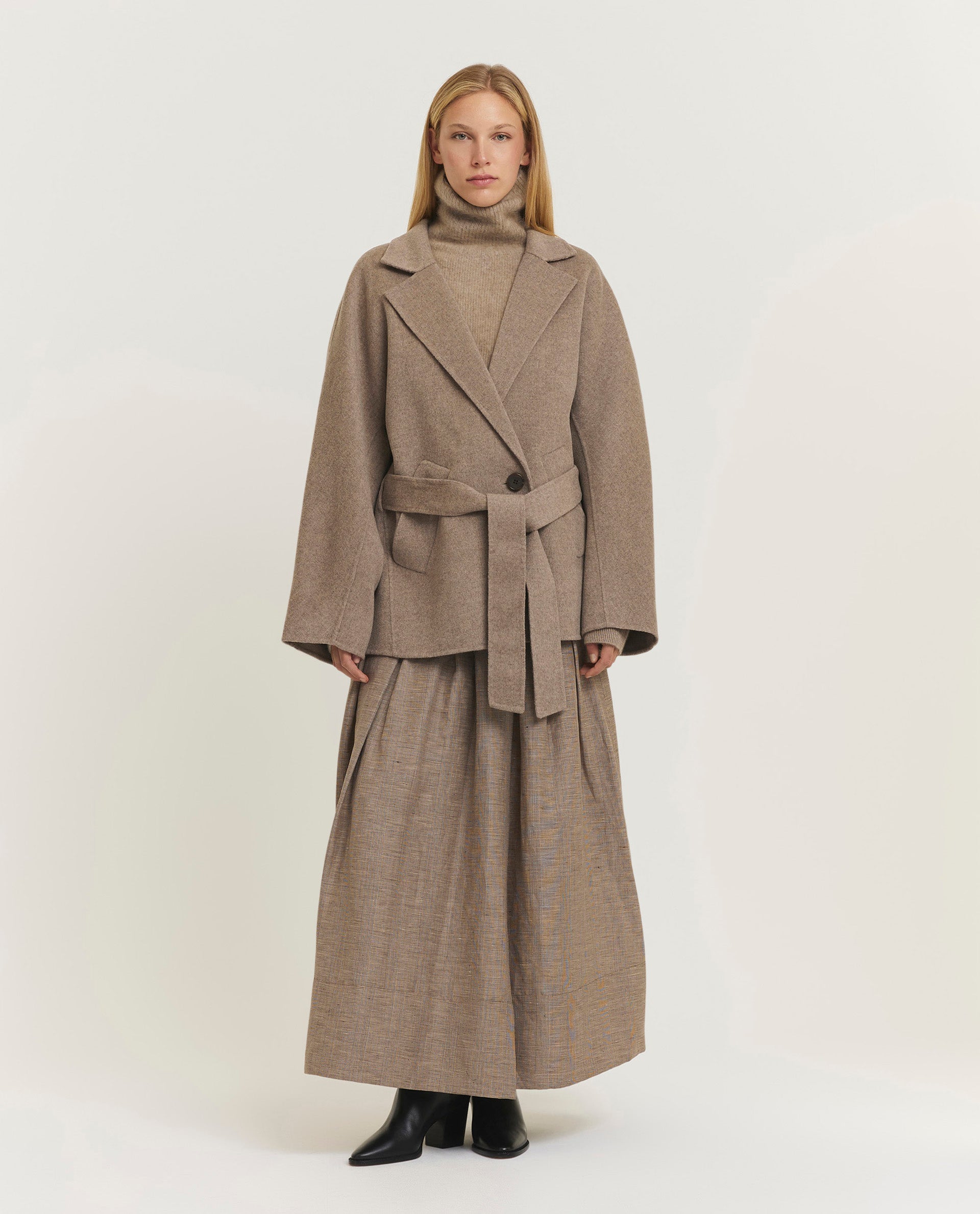 Coat from wool
