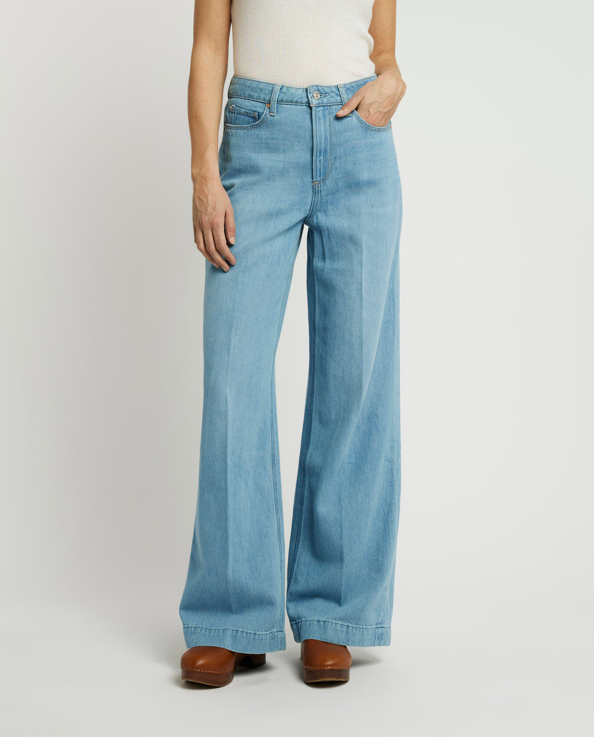 Wide leg jeans