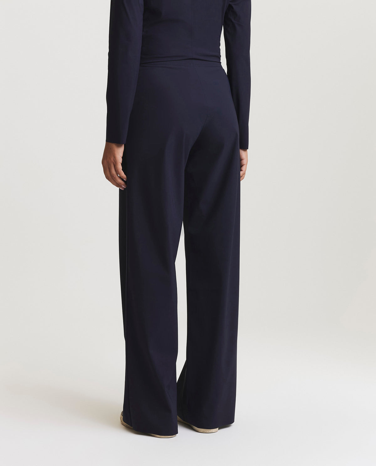 Wide leg trousers