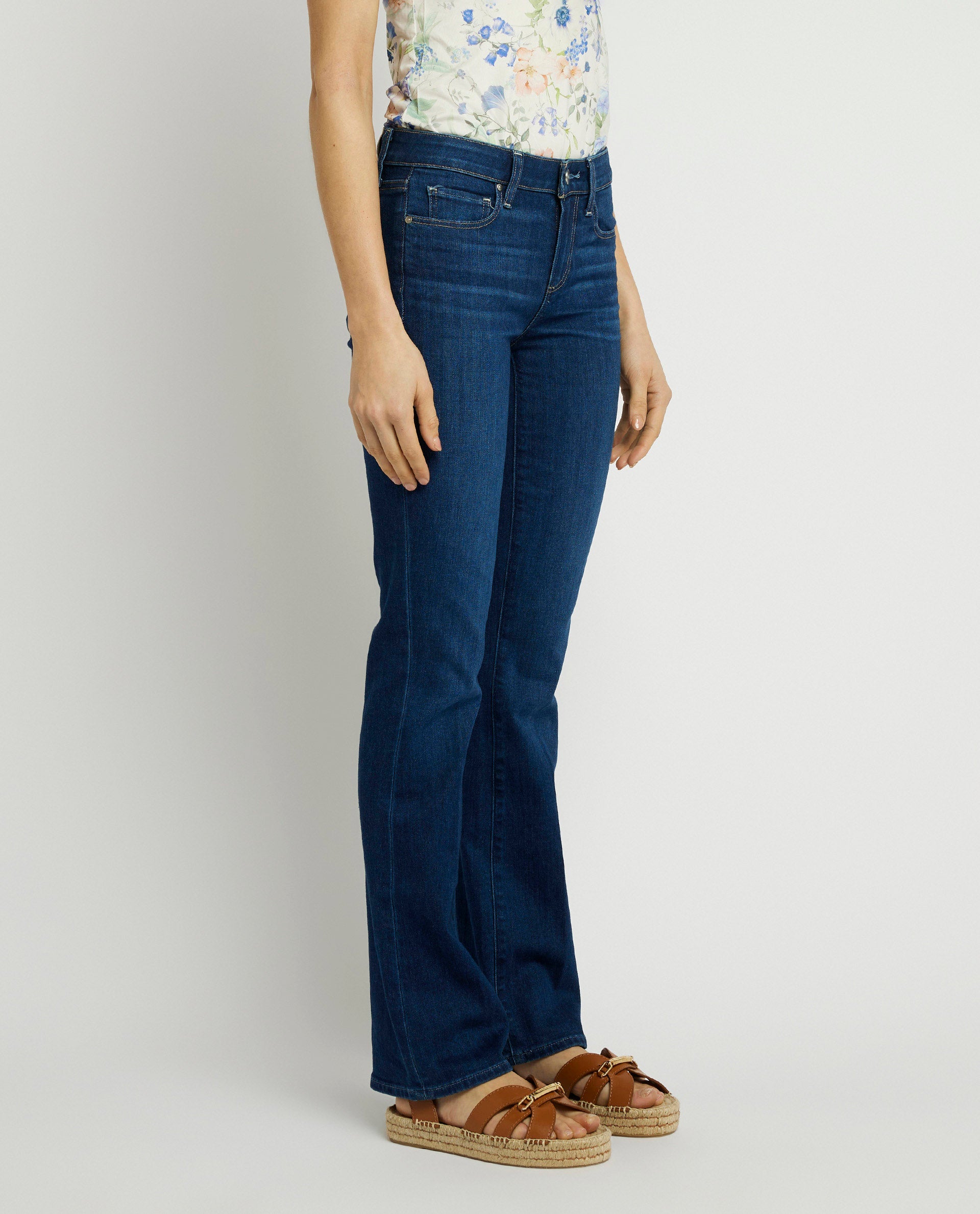 Manhattan Bootcut Jeans