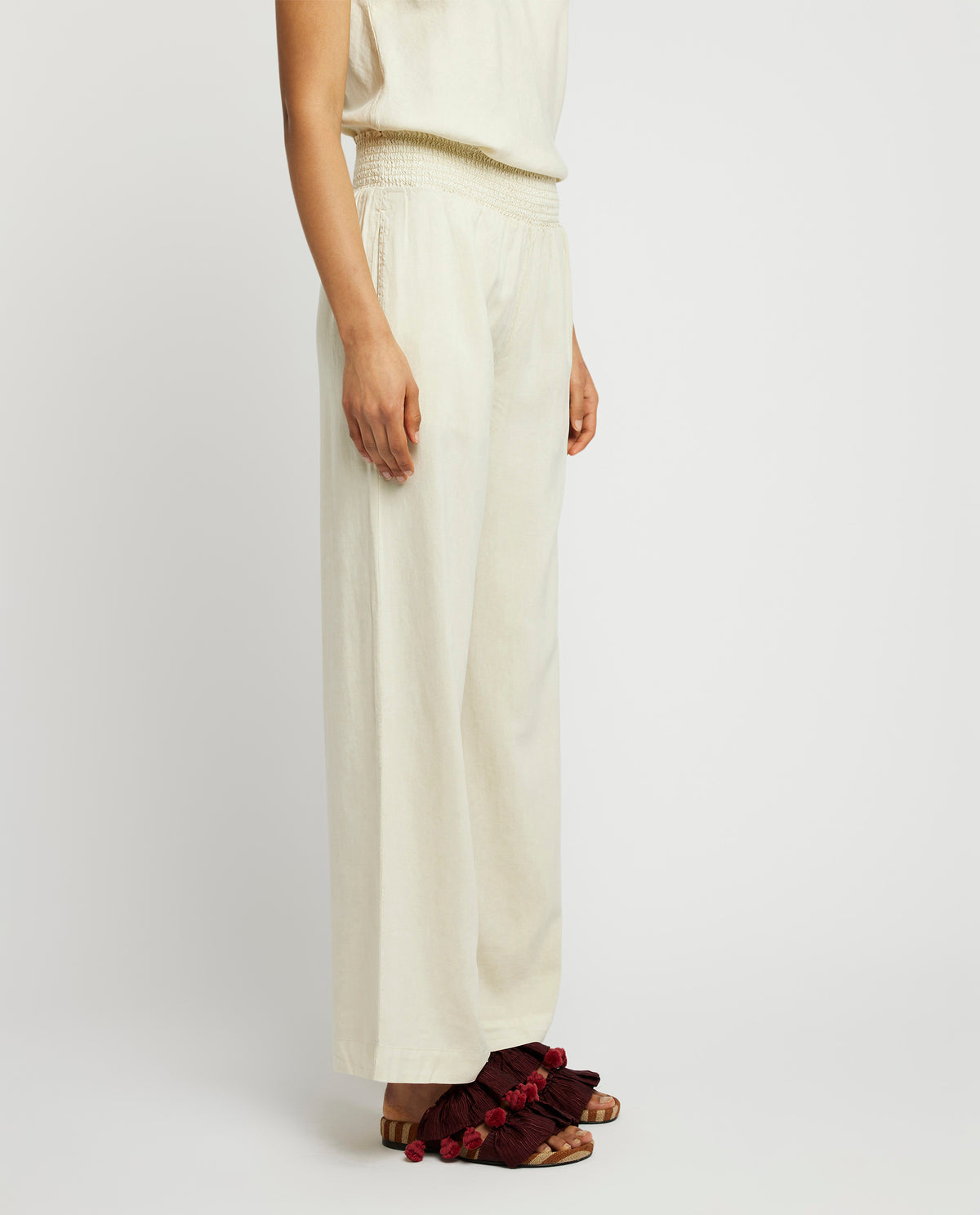 Fluid wide leg pants