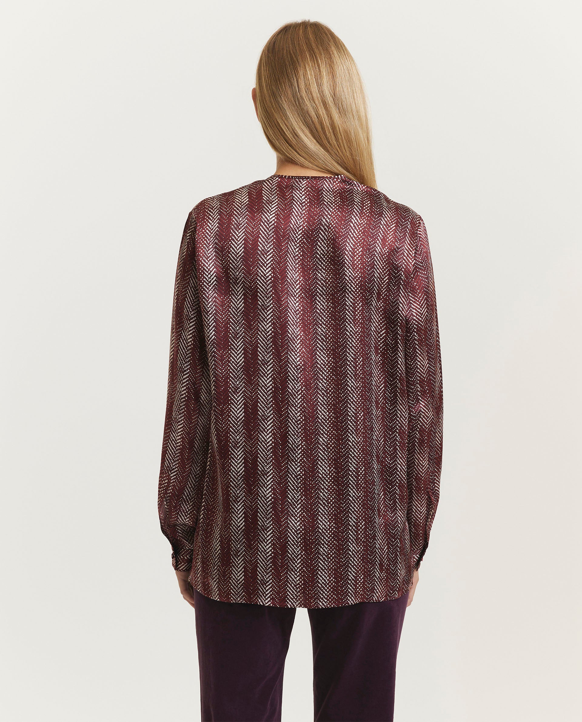 Fluid blouse with print