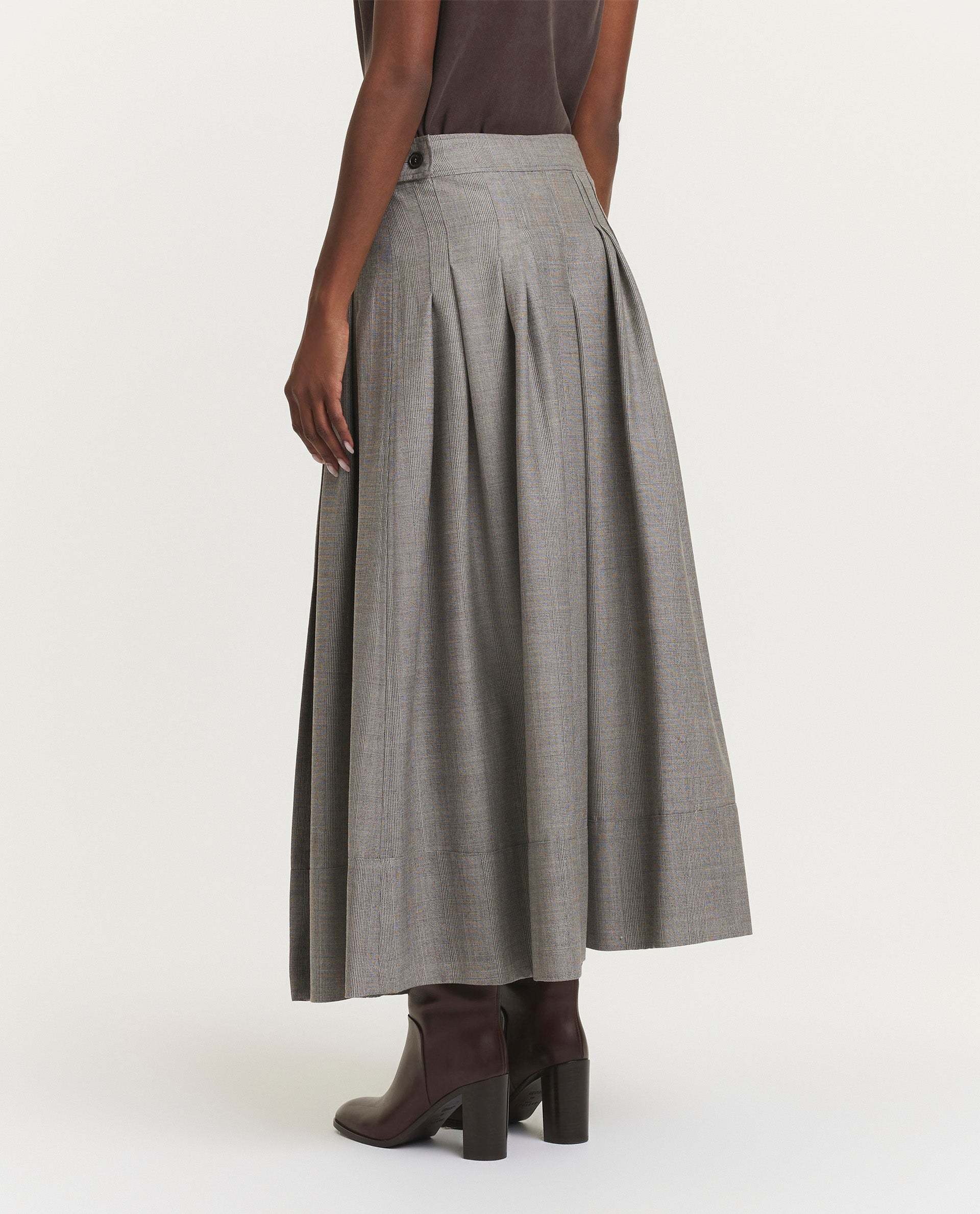 Pleated skirt